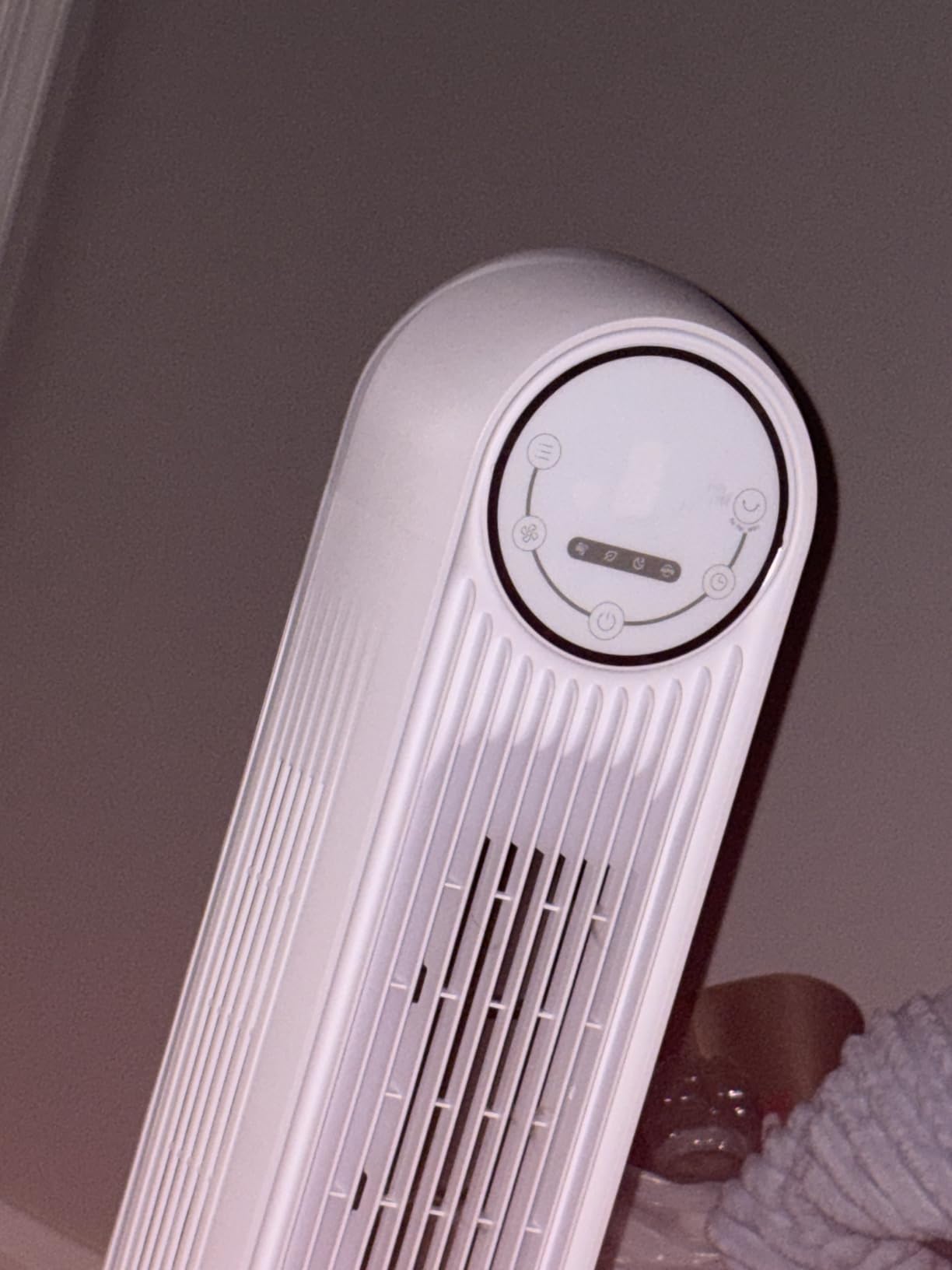 DREO Tower Fan for Bedroom, 25ft/s Smart Standing Fans, 90-degree Oscillating Floor Fan with 4 Modes, 4 Speeds, 8H Timer, 28dB, Bladeless, Remote, Works with WiFi Voice Control customer photo 1