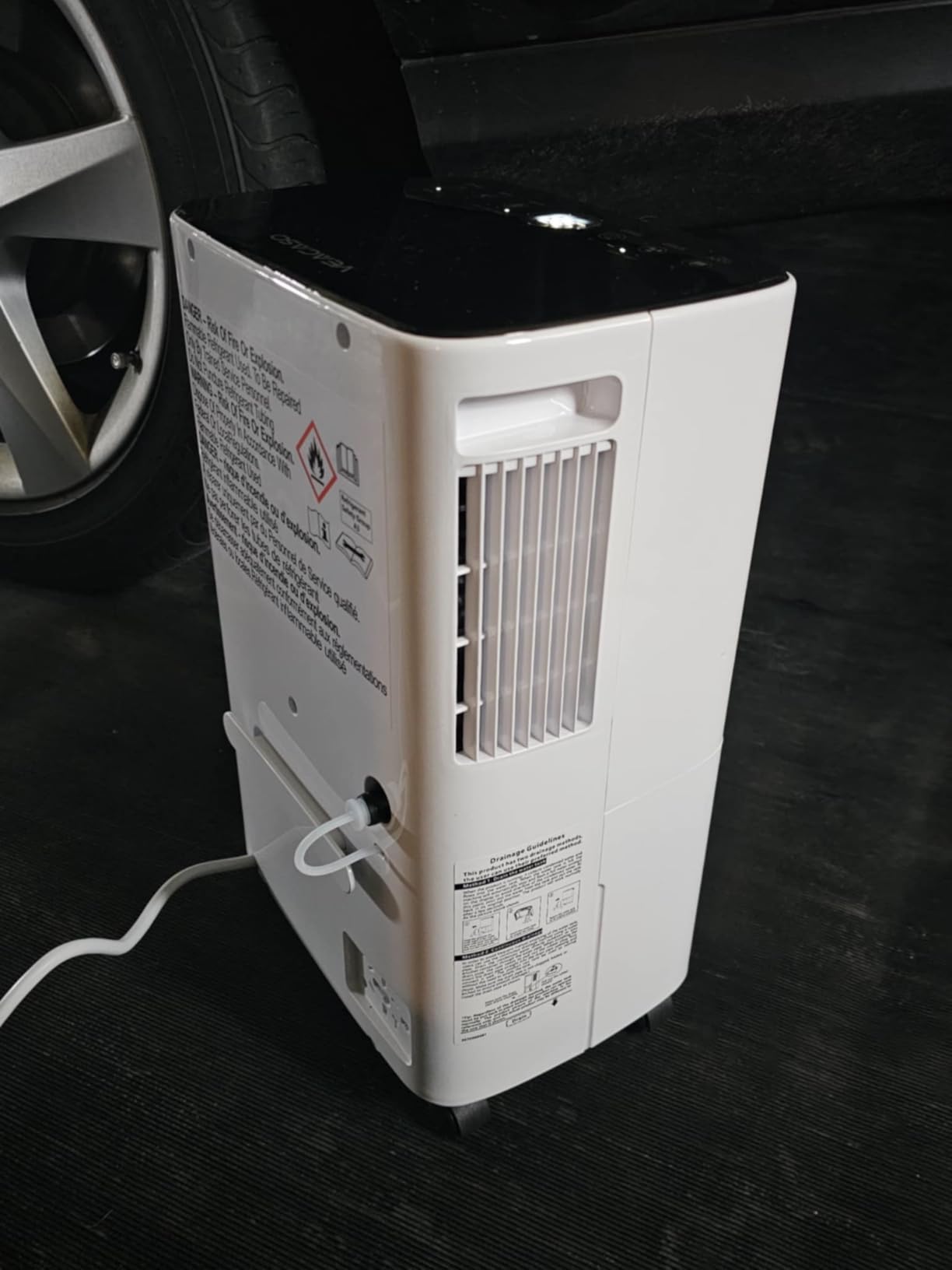 VEAGASO 2500 Sq.Ft Dehumidifier for Basement with Drain Hose, 34-Pint Dehumidifiers for Home, Large Room, Bathroom, Bedroom - 3 Modes, Intelligent Humidity Control, Dry Clothes, 24H Timer customer photo 2