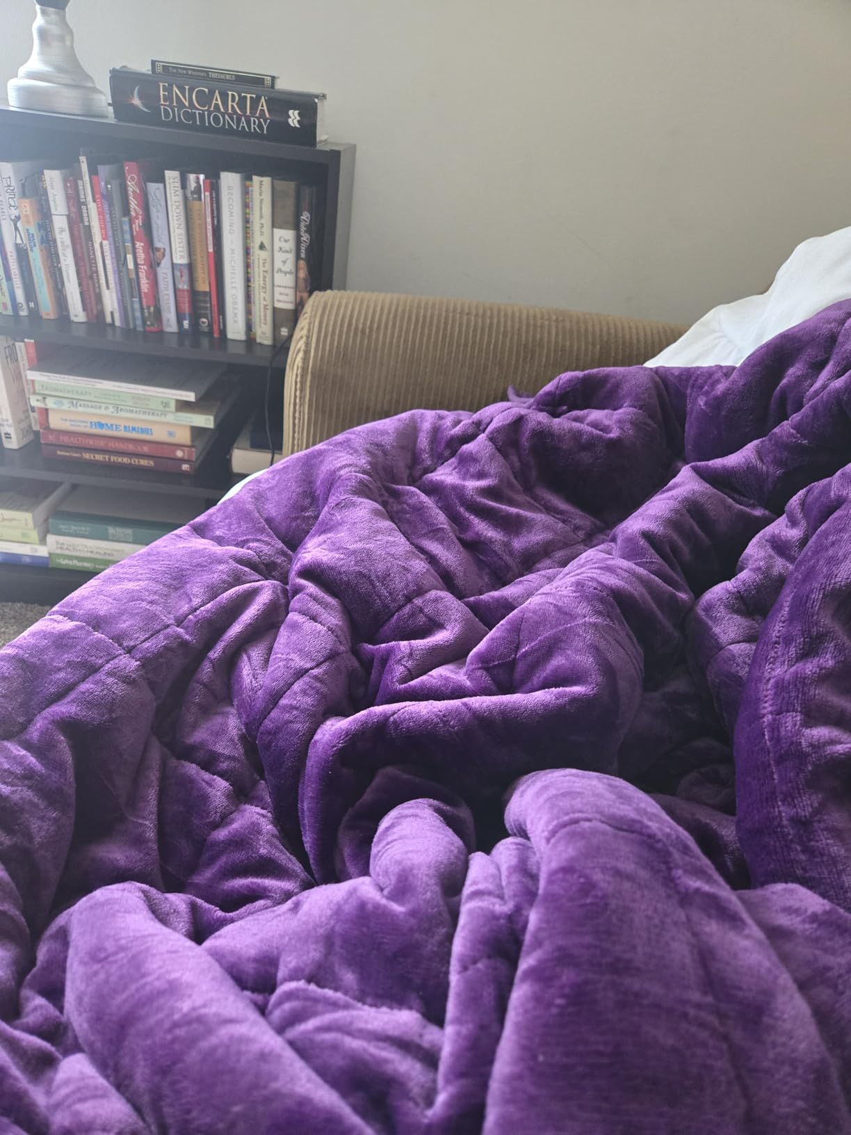 Uttermara Weighted Blanket Queen Size 20lbs 60x80 inches, Cozy Sherpa Weighted Blankets with Soft Plush Fleece, Warm Sherpa Snuggle Thick Heavy Blanket Great for Sleep and Calming, Grey customer photo 2