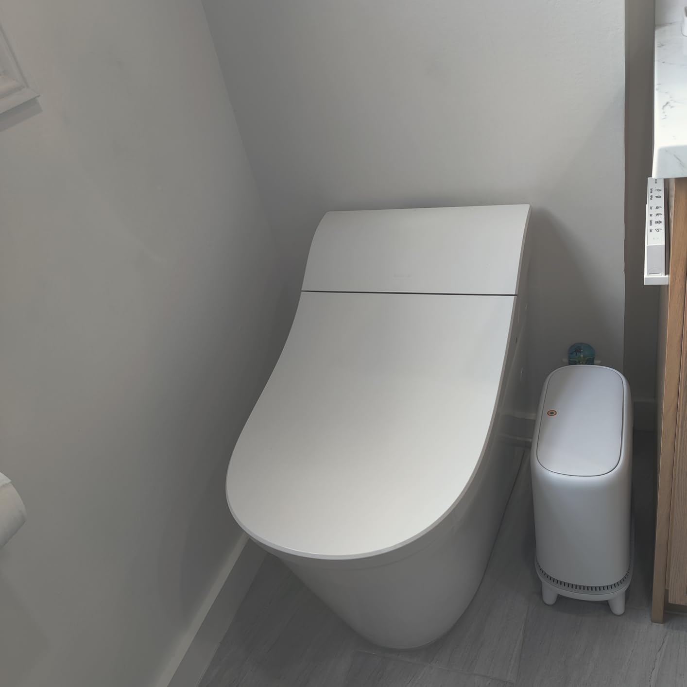 KOHLER K-29777-PA-0 Innate Smart Toilet with Bidet Built In, White, One-piece Elongated Style, Dual-flush with Integrated Personal Cleansing customer photo 1