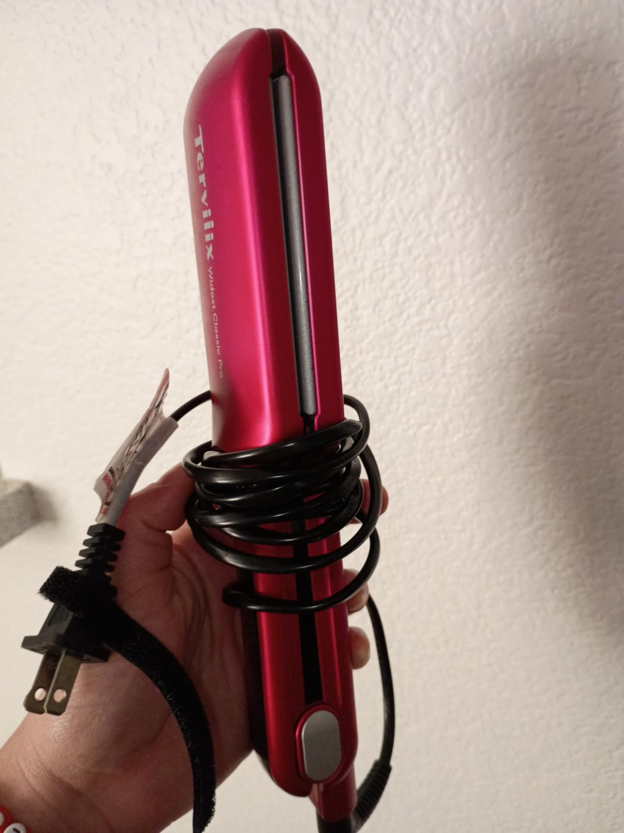 Terviiix 2 Inch Wide Ceramic Hair Straightener Flat Iron for Thick Curly Hair - Heats in 30s, 300F-450F Adjustable, Dual Voltage for Travel, Auto Shut Off, Pink customer photo 2