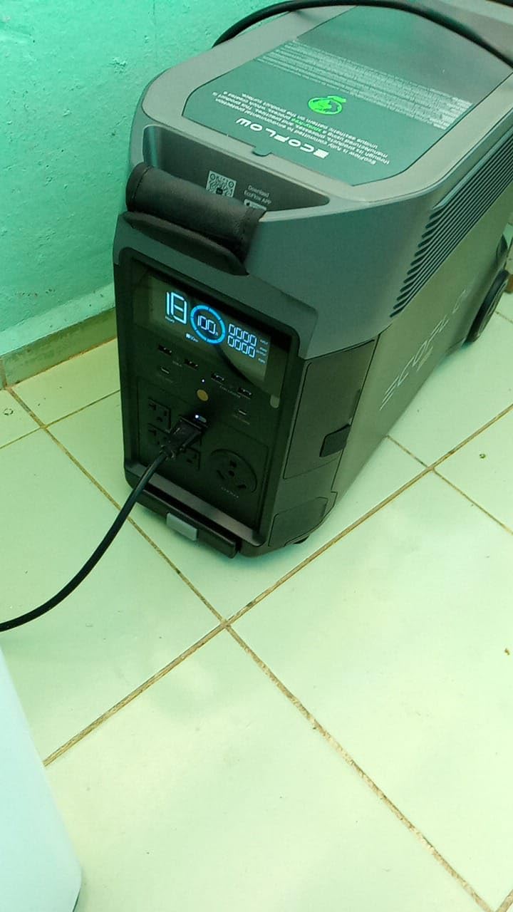 EF ECOFLOW Portable Power Station 3600Wh DELTA Pro, 120V 3600W AC Output | 2.7H Fast Charge Power Station, Expandable up to 25kWh, Solar Generator for Home Use, Power Outage, Camping, RV, Emergencies customer photo 1