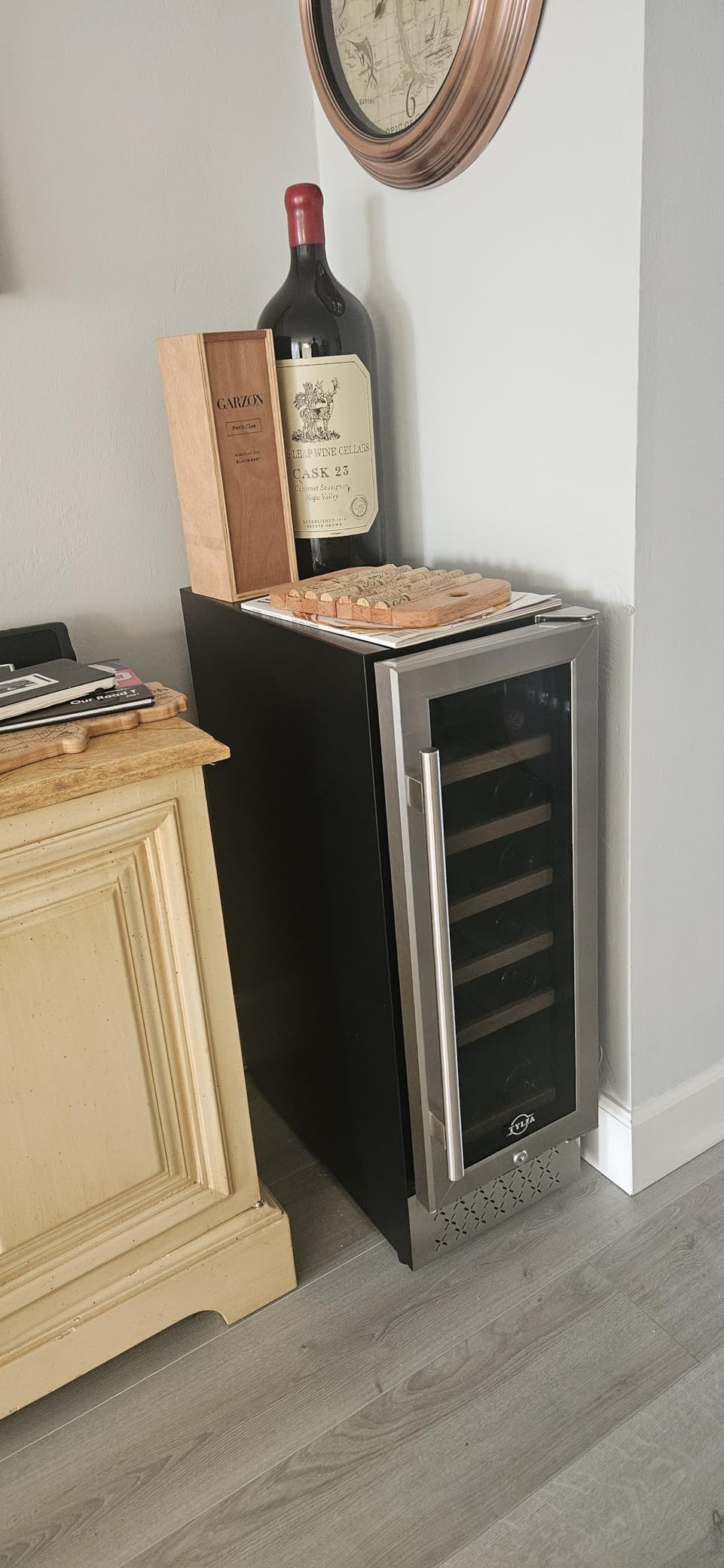 Tylza Beverage Refrigerator 24 Inch, Under Counter/Freestanding Drink Fridge, 190 Cans Beverage Cooler with Glass Door, Reversible Door, Low Noise, Quick Cooling - for Beer, Soda, ETC, Black customer photo 2