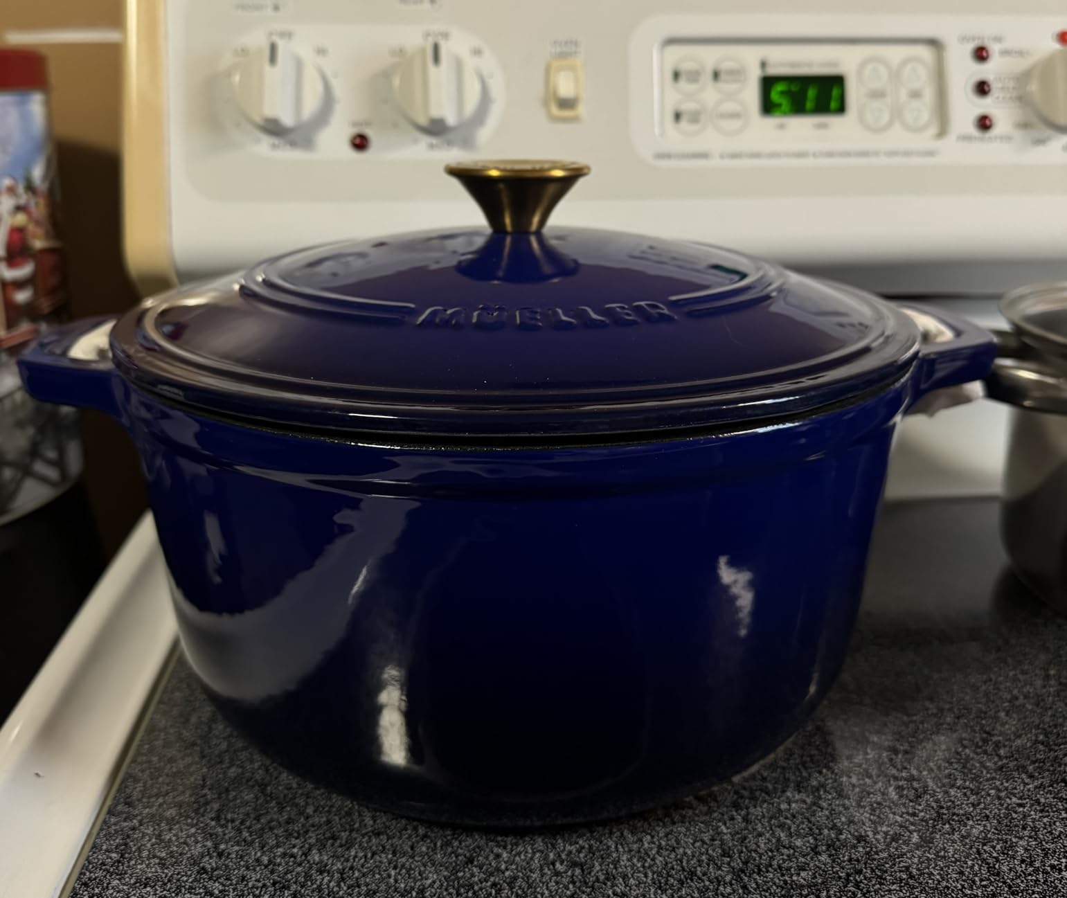 Mueller DuraCast 6 Quart Enameled Cast Iron Dutch Oven Pot with Lid, Sourdough Bread Baking, PFOA-Free, 500°F Oven Safe - All Cooktops incl. Induction, Braising & Slow Cooking, Emerald customer photo 1