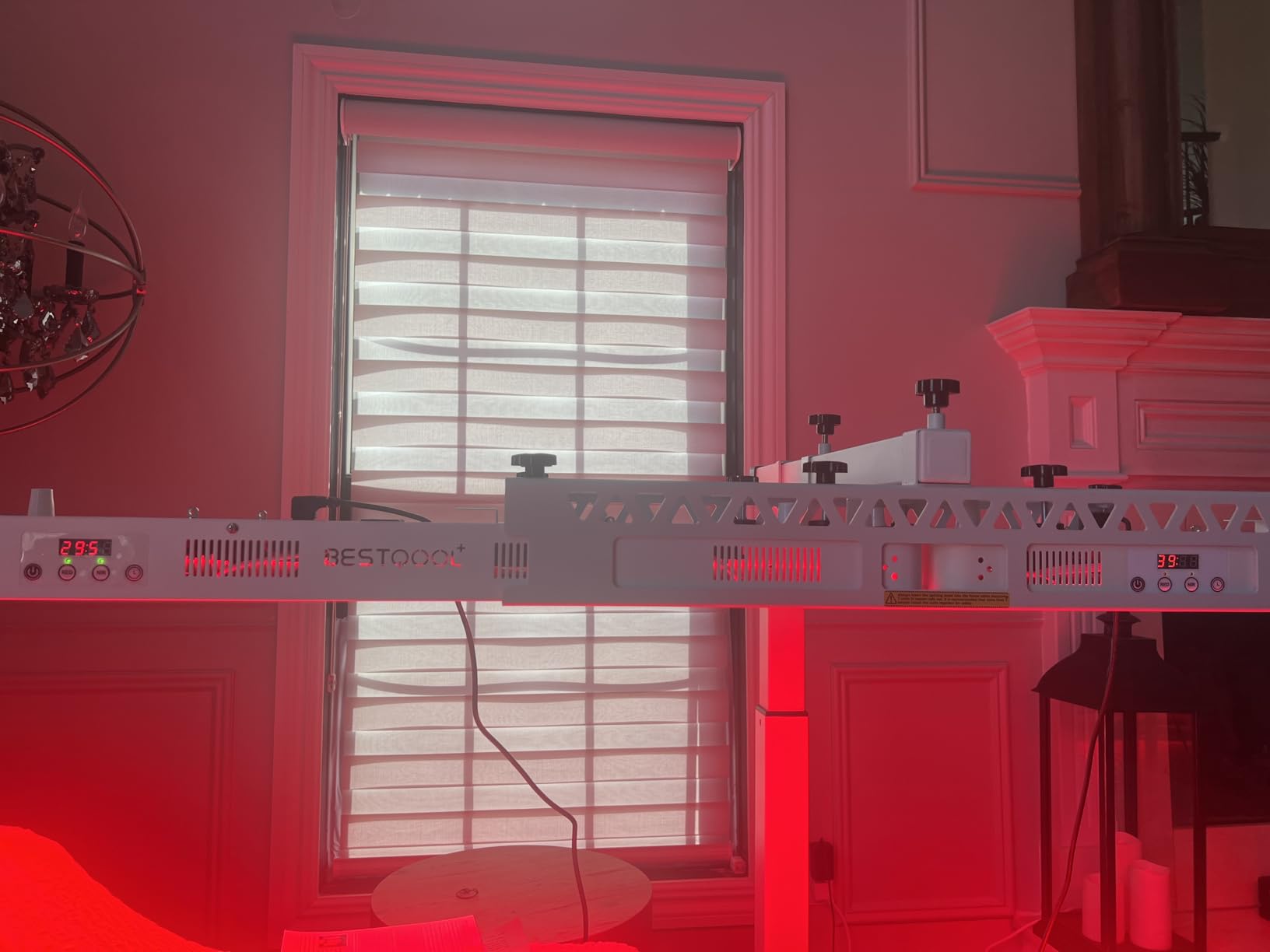 BestQool Red Light Therapy Panel, FSA-HSA 4 Wavelengths Full Body, 470W | 630-940nm Infrared Light Therapy, 300 LEDs Elite Grade Dual Chip, Large LED Light Lamp for Body, Face at Home, Modular Design customer photo 1