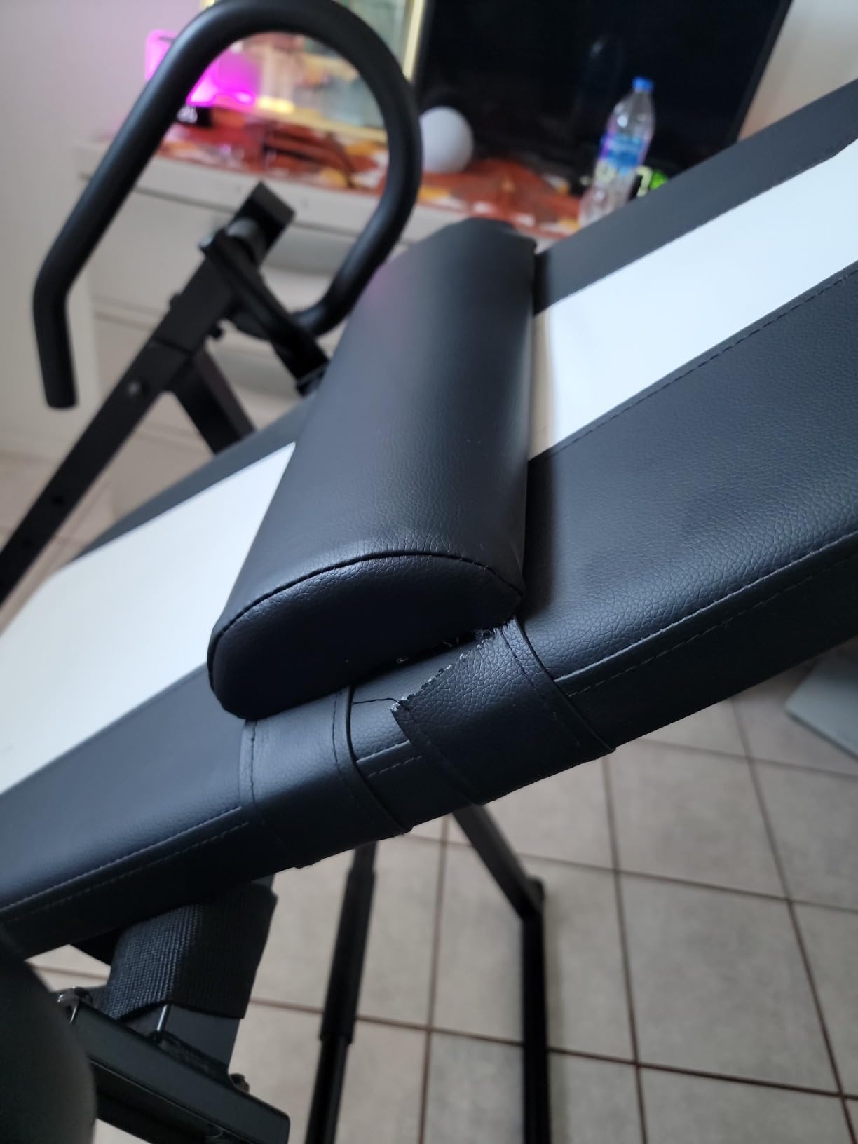 Dripex Heavy Duty Gravity Inversion Table 300 lbs Capacity with Adjustable Protective Belt Inversion Table for Back Pain Relief Updated customer photo 1