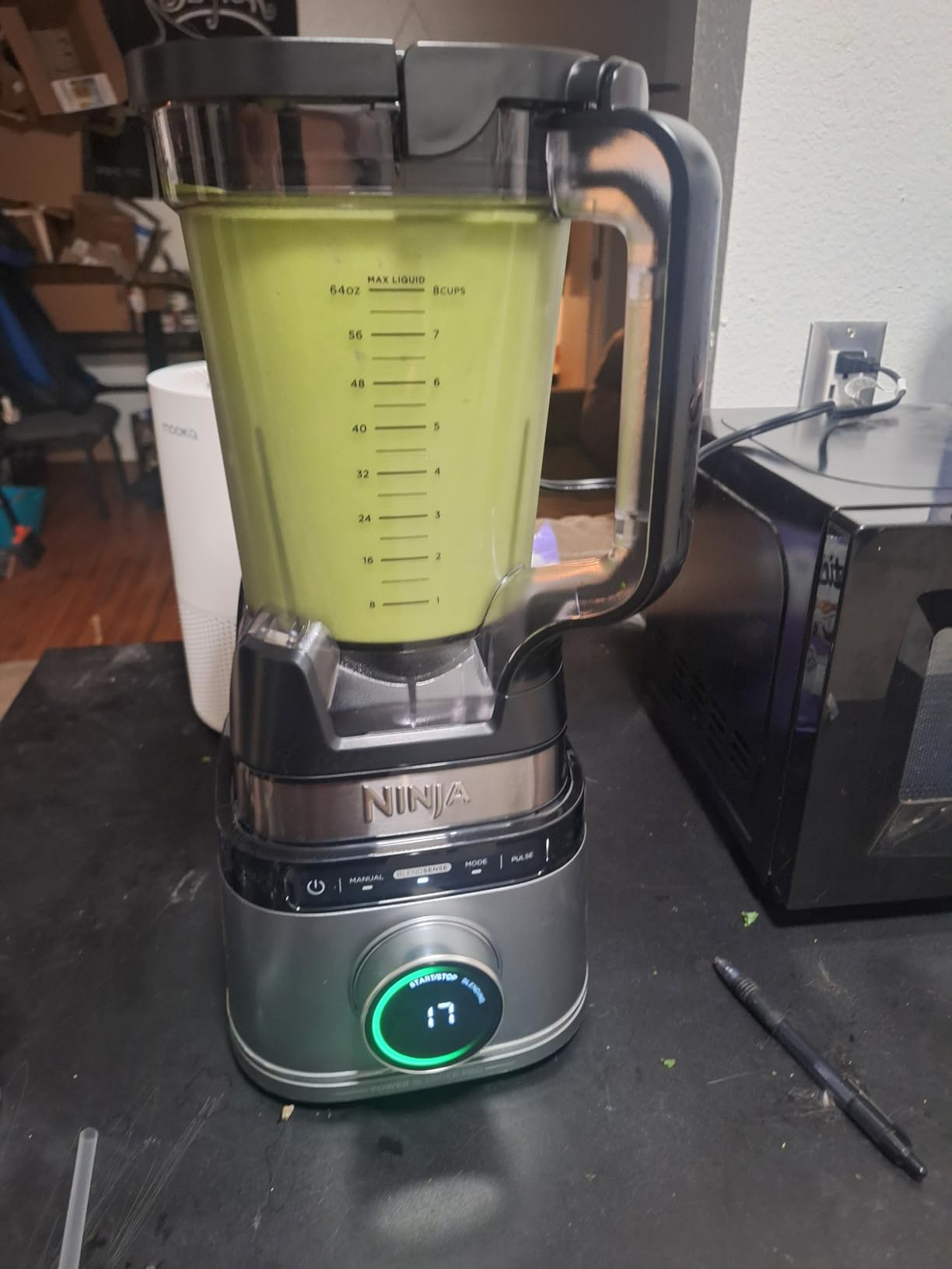 Ninja Full Size Blender All-in-One TB201 | BlendSense Technology, 72 oz. Pitcher, 1800 Peak Watt, Silver customer photo 1