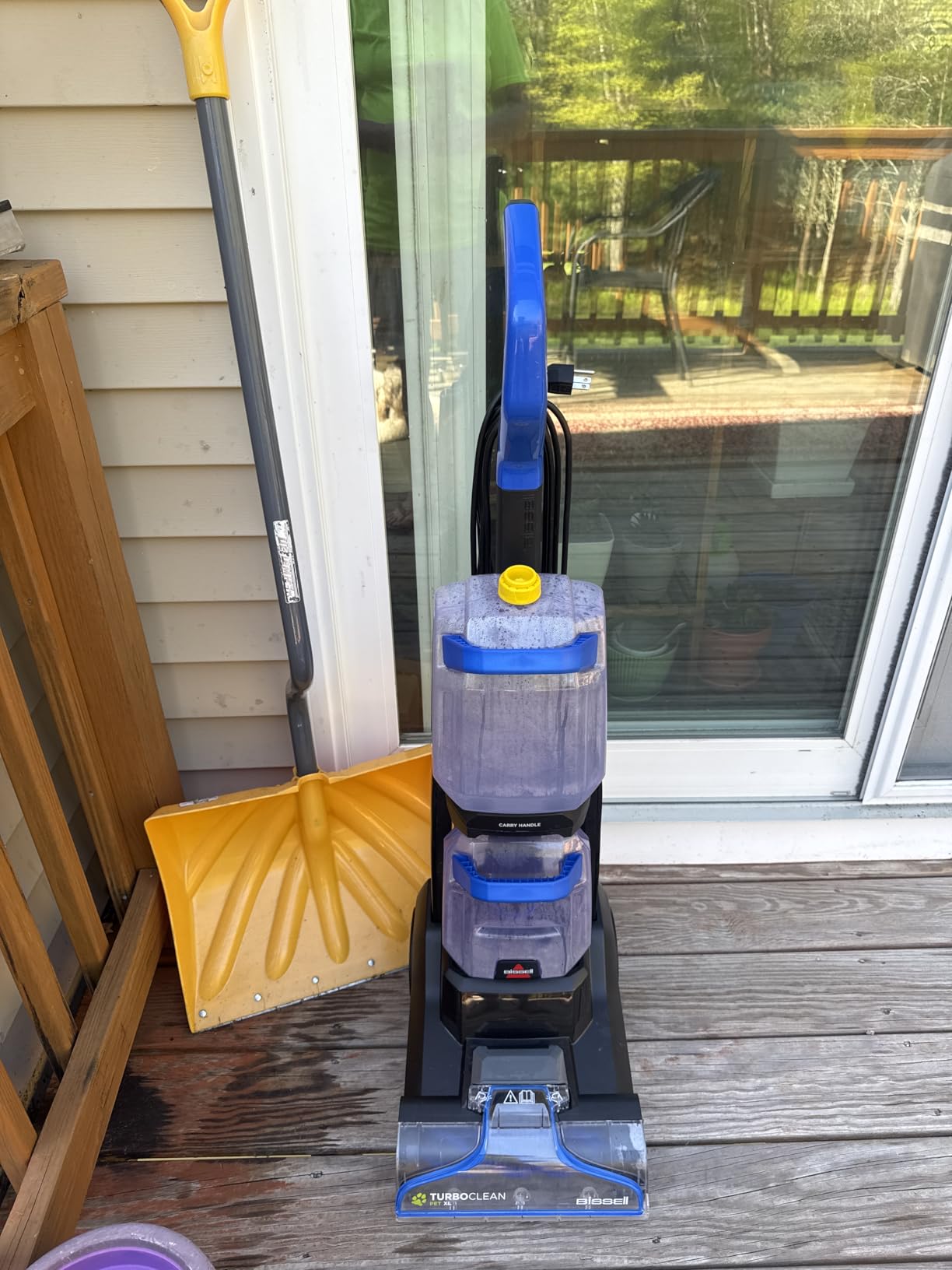 BISSELL TurboClean Pet XL Upright Carpet Cleaner, 3746 | Upholstery tough stain tool & formula included; XL capacity for large cleaning jobs; pet hair pickup customer photo 1