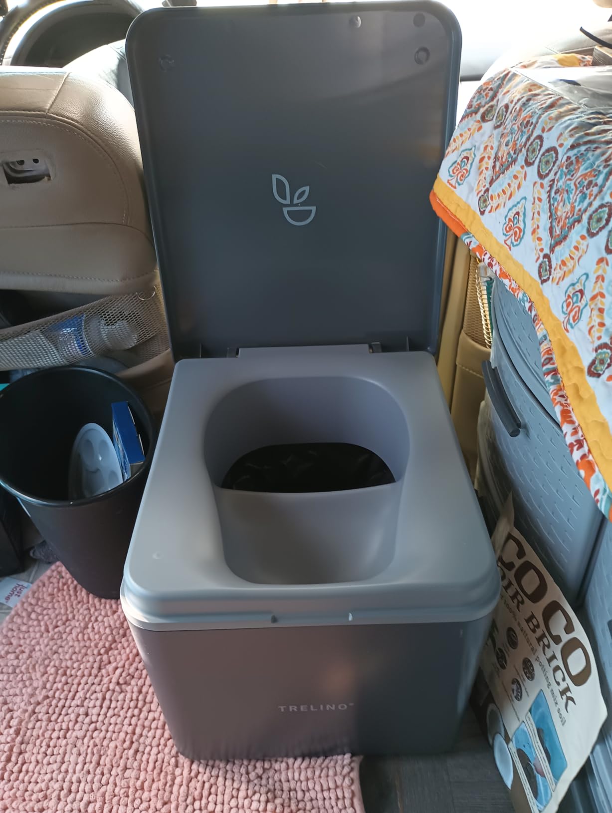 TRELINO Composting Toilet Evo S White, Portable Toilet for Camping & Outdoor, Odorless, 1.2 gal & 1.6 gal Capacity customer photo 1