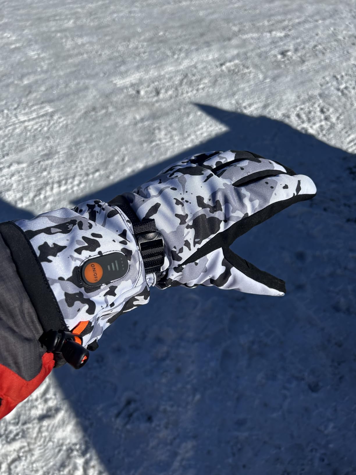 Heated Gloves for Men Women with 7.4V 22.2WH Rechargeable Battery Waterproof Heated Ski Gloves customer photo 1