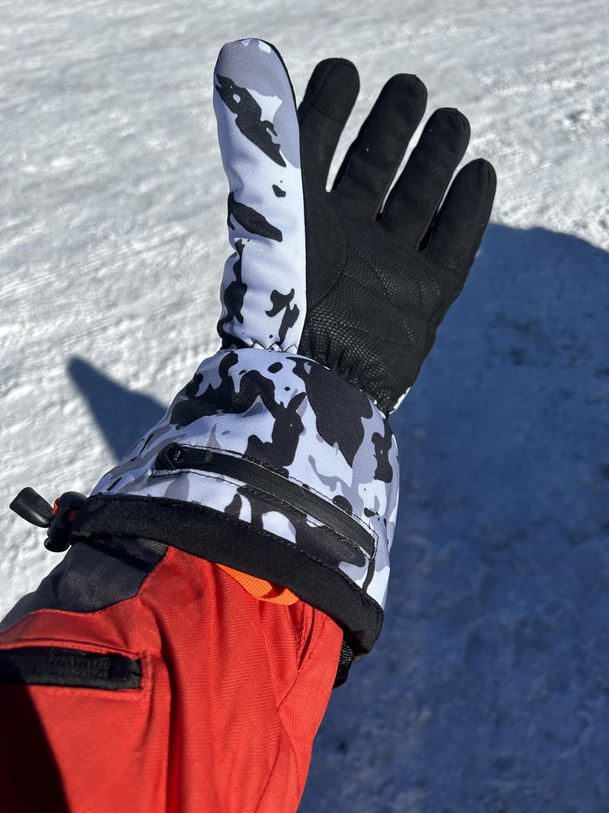 Heated Gloves for Men Women with 7.4V 22.2WH Rechargeable Battery Waterproof Heated Ski Gloves customer photo 2