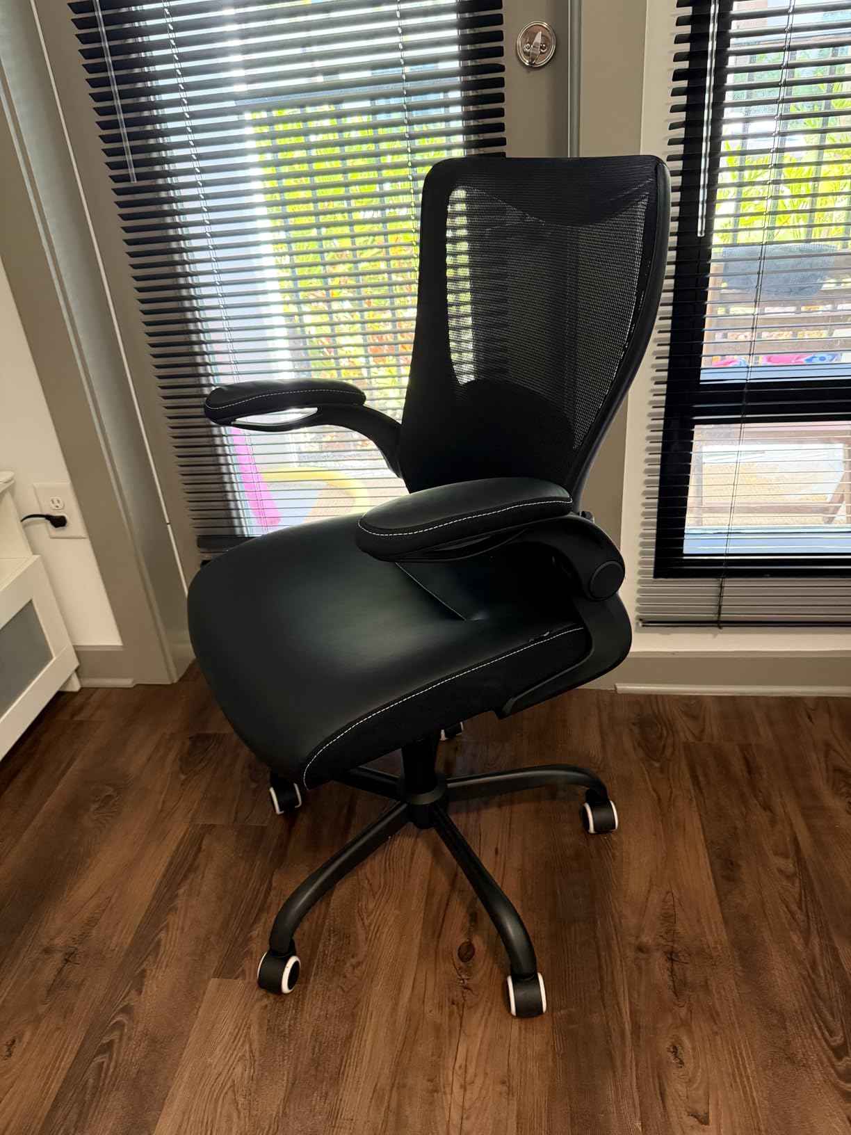 MUXX.STIL Office Chair, Ergonomic Desk Chair with Adjustable Lumbar Support and Flip up Armrest, Breathable Mesh Computer Chair for Home Office, Khaki customer photo 2
