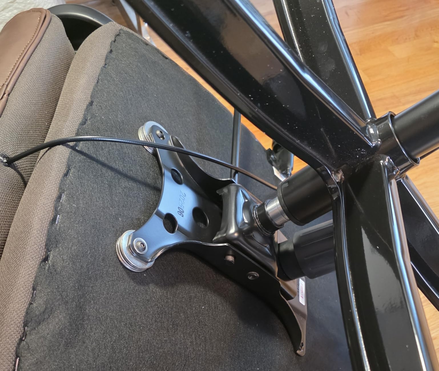 Big and Tall Office Chair for Heavy People, 500LBS High Back Extra Wide Heavy Duty Executive Office Chair Comfortable for Home Office, Large Computer Desk Chair with Adjustable Lumbar Support Black customer photo 2