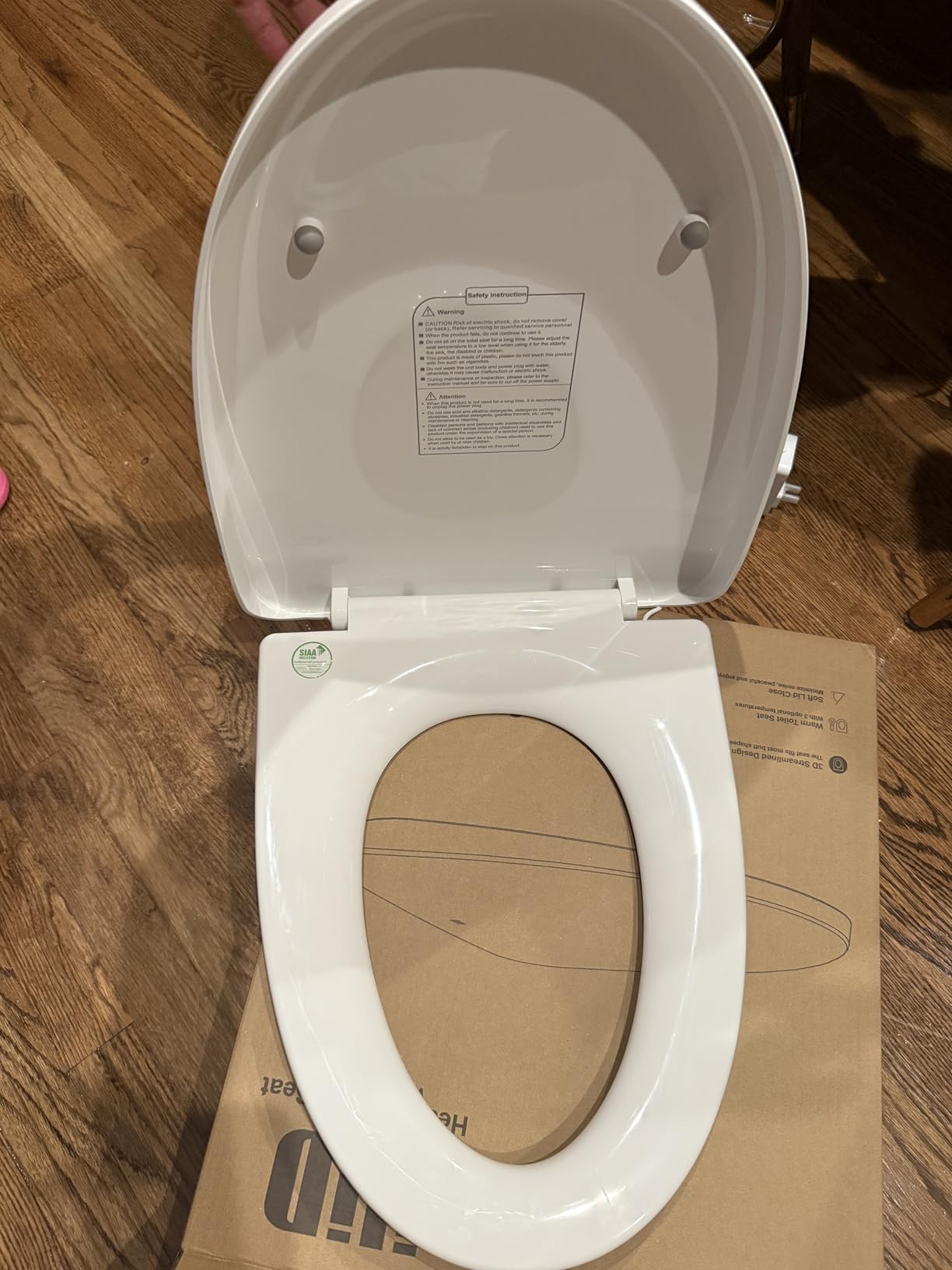 iliD Heated Toilet Seat, Elongated Seat, Three Levels of 90°F, 95°F,100°F, 3D Curved, Lid and Seat Soft Close, Light-sensitive Night Light, IPX4 customer photo 2