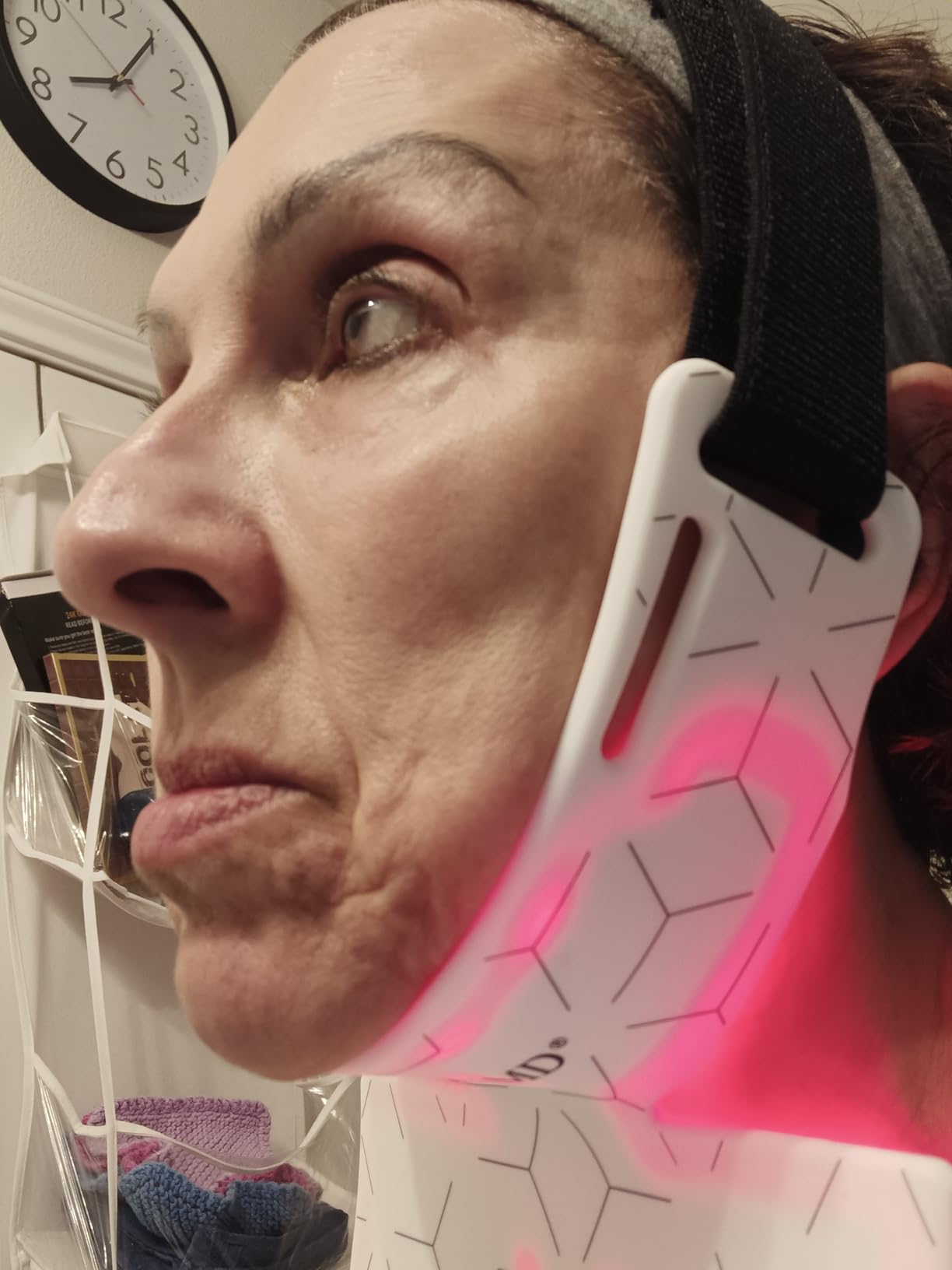 Quasar MD Neck & Décolleté Firming Beauty Device - LED Light Therapy Skin Tone and Texture Enhancement, 630nm and 830nm Dual Wavelengths Emission LED Device, Liquid Silicone customer photo 1