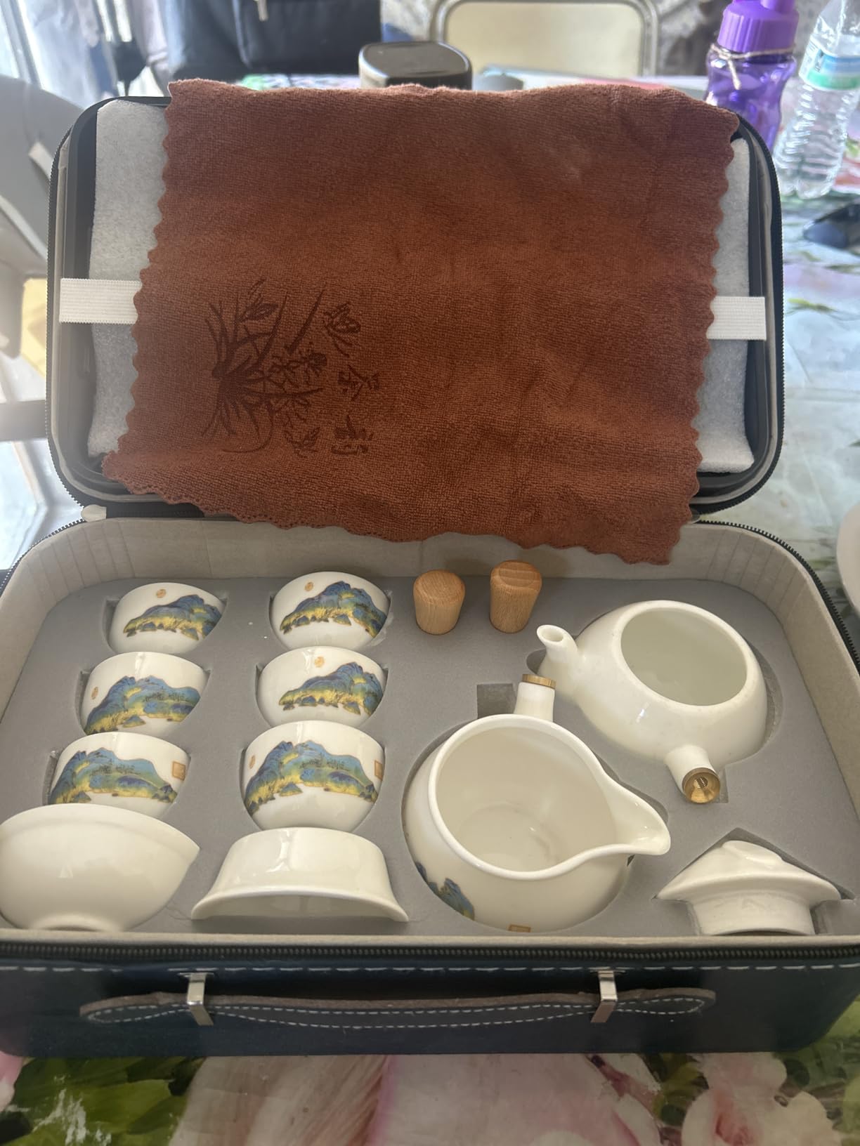 Chinese Tea Set Traditional, Chinese Gongfu Tea Set for Adults, Gaiwan Tea Set with 6 Cups (Pure White 6cups) customer photo 2