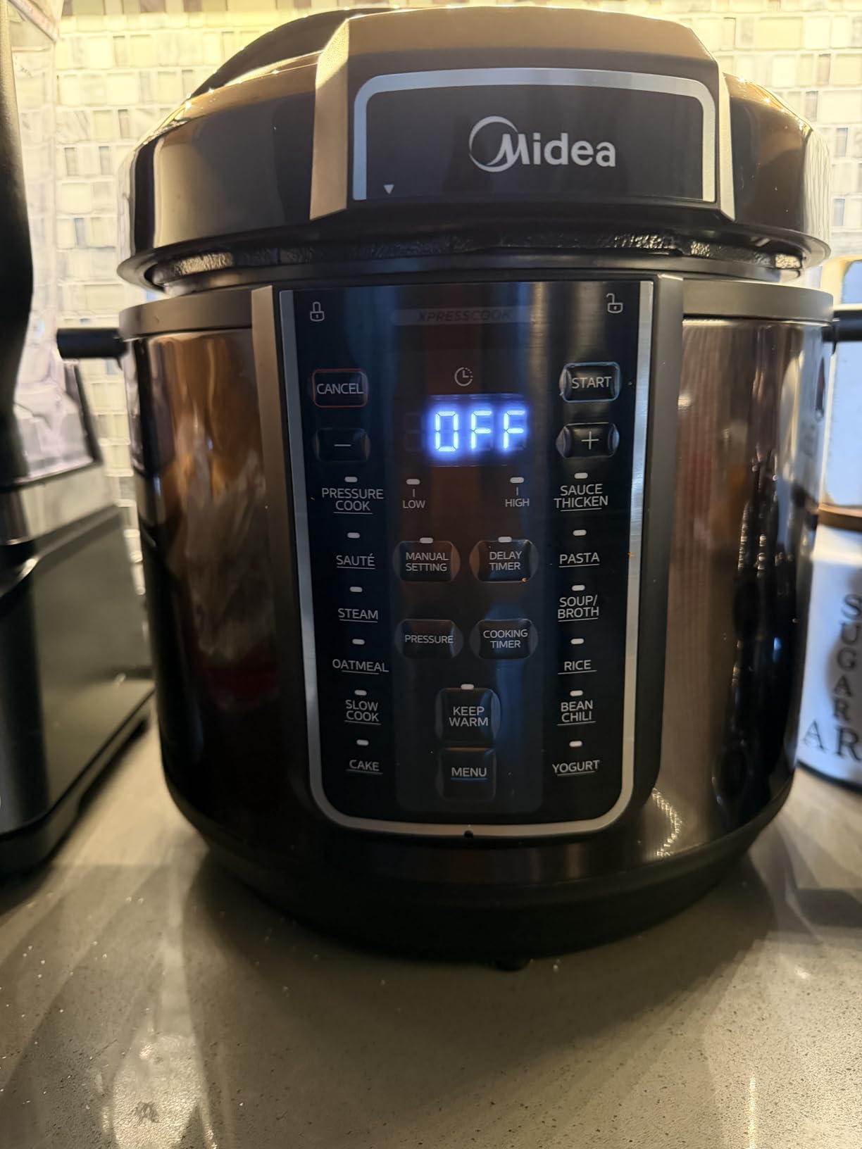 Midea WideMax 12-in-1 Electric Pressure Cooker, 6.5 Quart, 12 Presets, Multi-Functional Programmable Slow Cooker, Rice Cooker, Steamer, Sauté Pan, Cake, Yogurt, Warmer and More customer photo 2