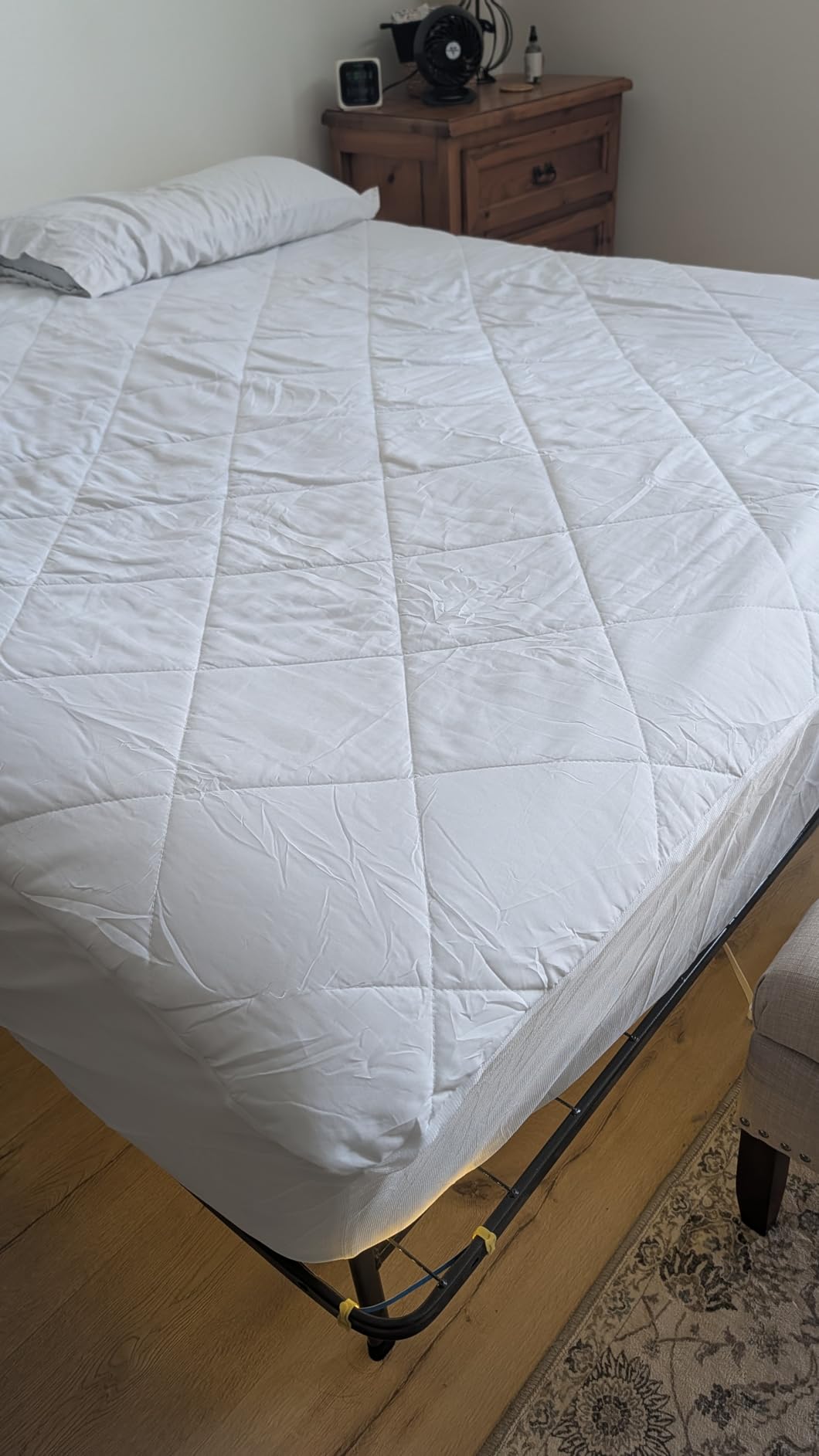 Bedsure Heated Mattress Pad Queen - Bed Warmer with Memory & Preheat Functions, 12-Hour Auto Off & 10 Heat Settings, Dual Controllers, Fast Heating, Brushed Electric Mattress Pad Queen, 60