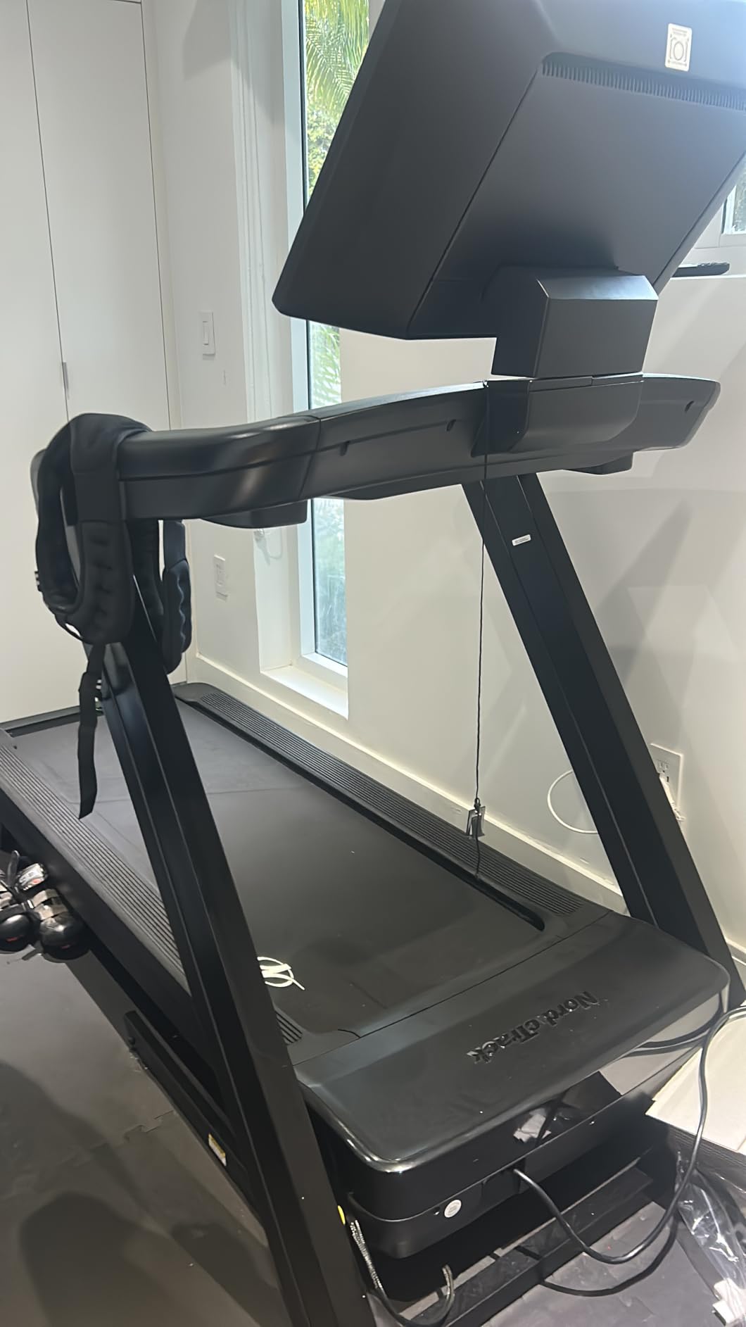 NordicTrack Commercial Series Premium Foldable Treadmill with Incline and Decline customer photo 2