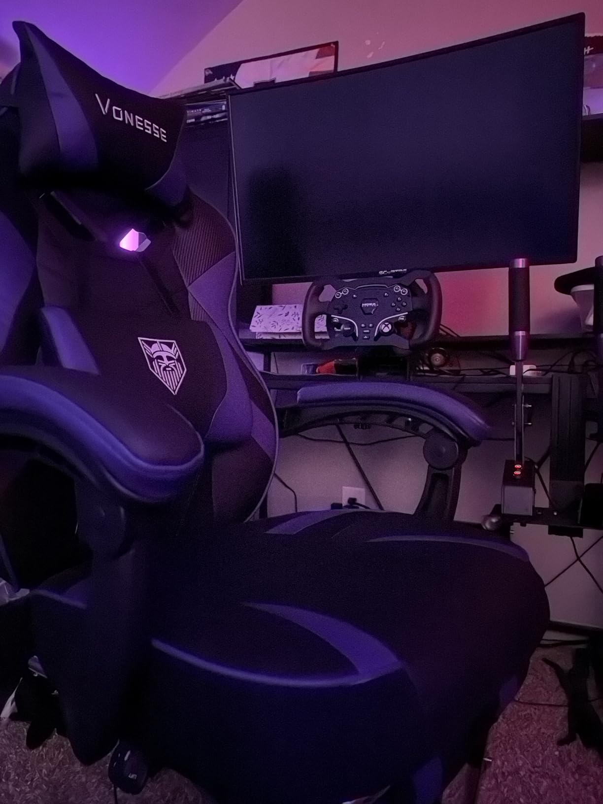 Vonesse Gaming Chair, Big and Tall Office Chair with Footrest and Massage, Gaming Chairs for Adults with Lumbar Support, Ergonomic High Back Computer Desk Chair with Pocket Spring Cushion (Black) customer photo 1