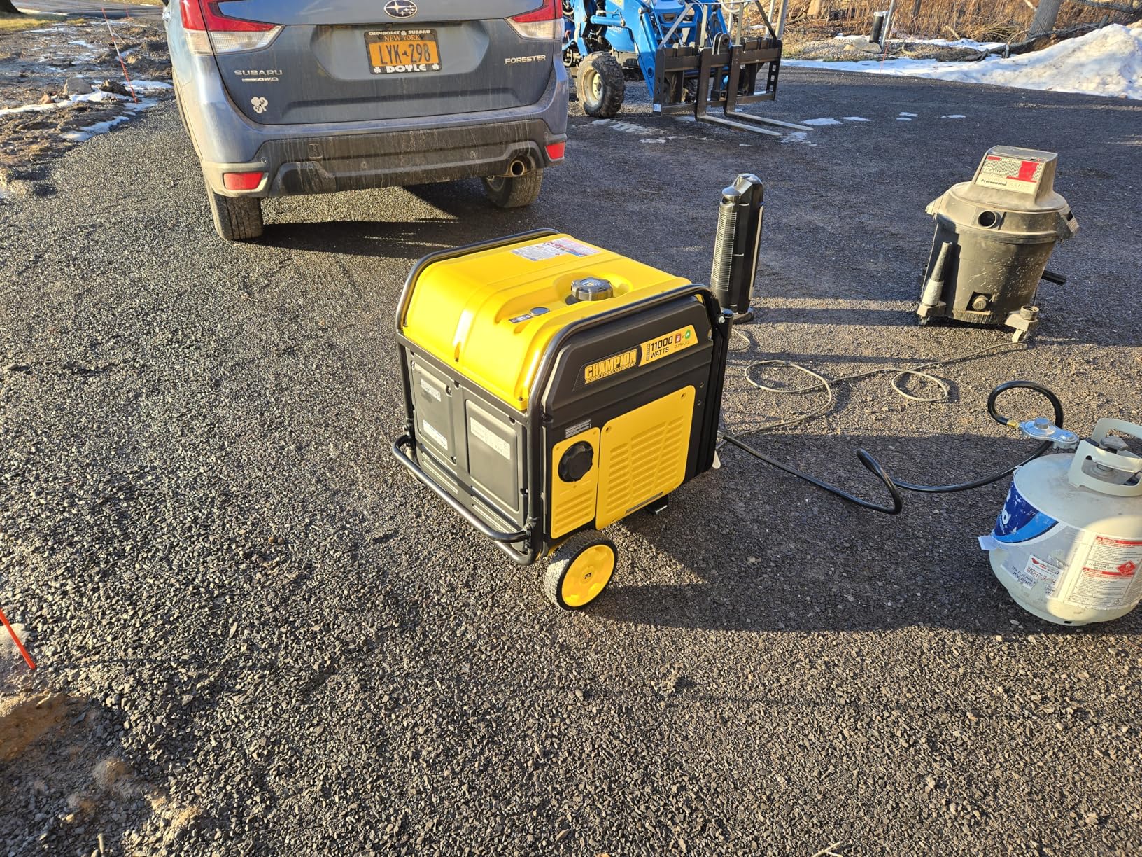 Champion 11,000-Watt Electric Start Dual Fuel Home Backup Portable Inverter Generator with Quiet Technology and Free 3-Year Warranty customer photo 1