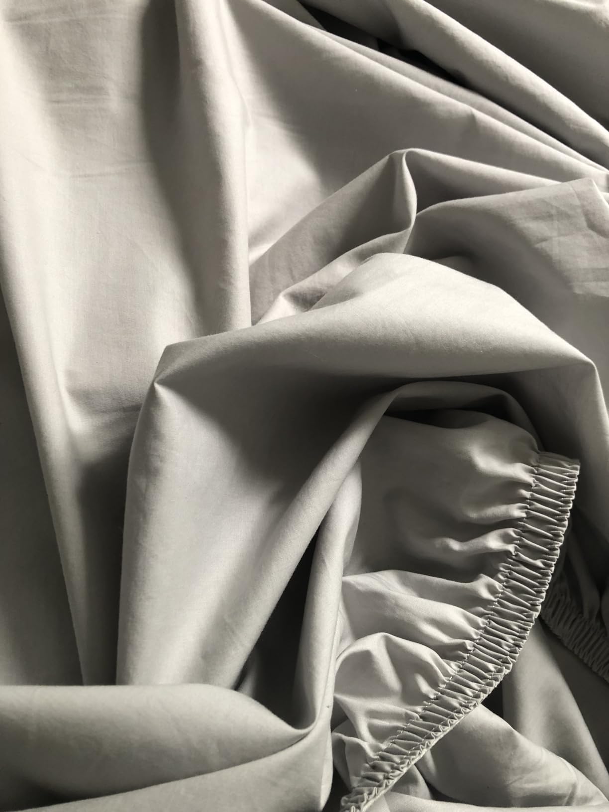 California Design Den Certified 100% Egyptian Cotton Sheets Queen Size Bed Set - Lightweight & Crisp Percale Queen Sheet Set Deep Pocket, Durable Luxury Bedding - White customer photo 2