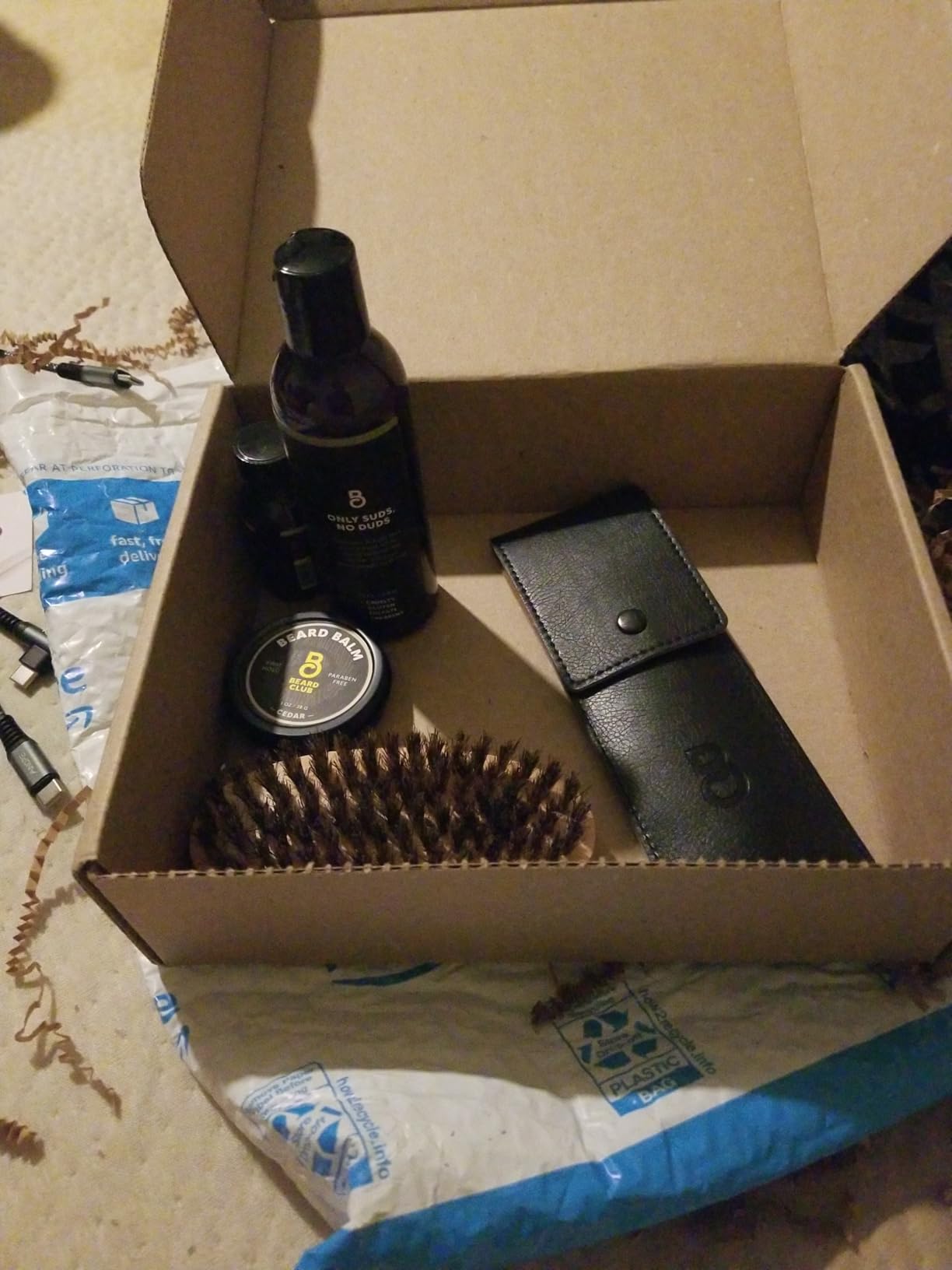 The Beard Club Premium Beard Kit for Men - Grooming & Care Kit - Cedar & Sandalwood Oil, Sandalwood Balm, Shampoo, Brush, Comb, Trimming Scissors, Straight Edge Razor - Gift Set customer photo 2