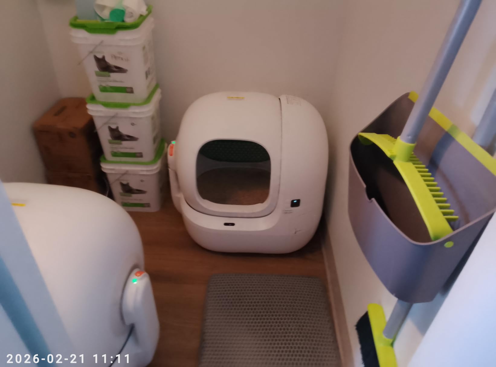 Purobot Max Pro 2 AI-Camera Self Cleaning Cat Litter Box, Extra Large Opening 210 Degree Wide Angle Lens Cat Facial Recognition Automatic Litter Box with 5G WiFi App Control Odor-Free customer photo 2