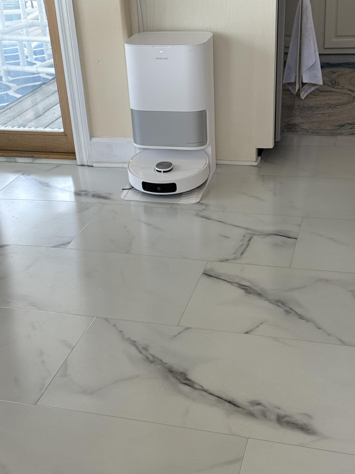 DREAME L10s Ultra Gen 2 Robot Vacuum and Mop, 10,000Pa Suction, MopExtend Tech, All-in-One Base Station, 75 Days Auto-Empty, Mop Self-Washing&Drying, Smart Obstacle Avoidance, Carpet Cleaning customer photo 2