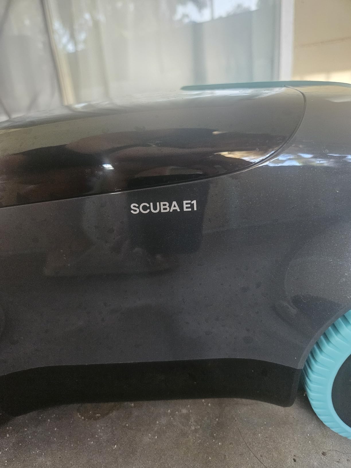 AIPER Seagull SE 2025 Cordless Robotic Pool Cleaner with LED Indicator, 1200GPH Strong Suction, Lasts 90 Mins Runtime, Ideal for Above-Ground Pool up to 40 Feet, Grey customer photo 1