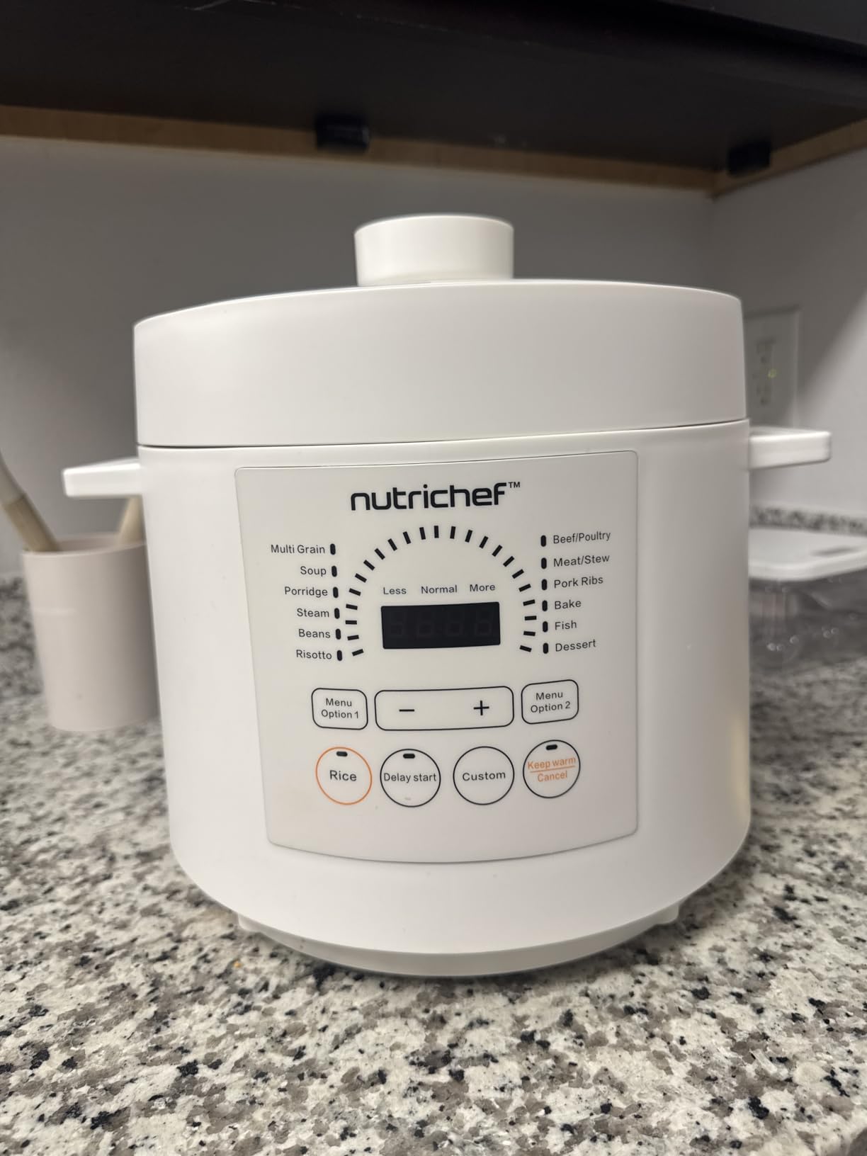 NutriChef Electric Pressure Cooker 6 Quart Capacity, 9 Function Digital Countertop Pressure Cooker, Adjustable Time and Temperature, Cook, Bake, Steam, Broil, and Braise, 13.1 x 11.4 IN, Black customer photo 1