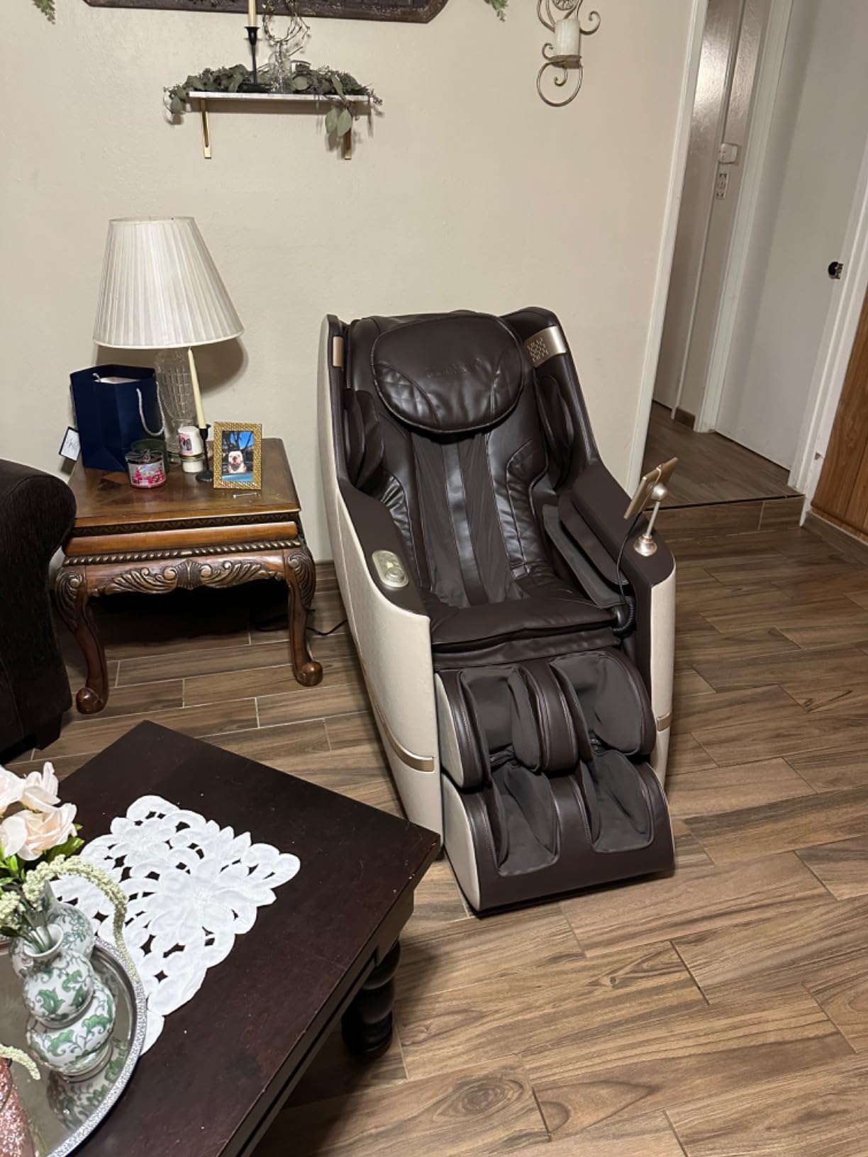iBooMas Massage Chair, 2026 SL-Track Zero Gravity Shiatsu Massage Chairs Full Body and Recliner, 12+6 Modes, Body Scan, APP, Foot Rollers, Heat Therapy, Airbags, Bluetooth, Thai Stretch (Beige & Brown) customer photo 2