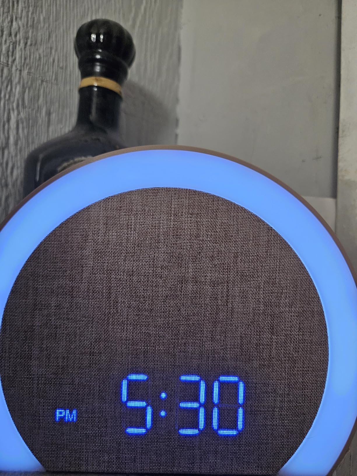 ANJANK Extra Loud Alarm Clock with Wireless Bed Shaker, Vibrating Dual Alarm with Light Wake Up for Heavy Sleepers & Hearing Impaired, 9-Color Night Light, 8 Sounds, 0-100% Dimmer, USB Charger customer photo 1