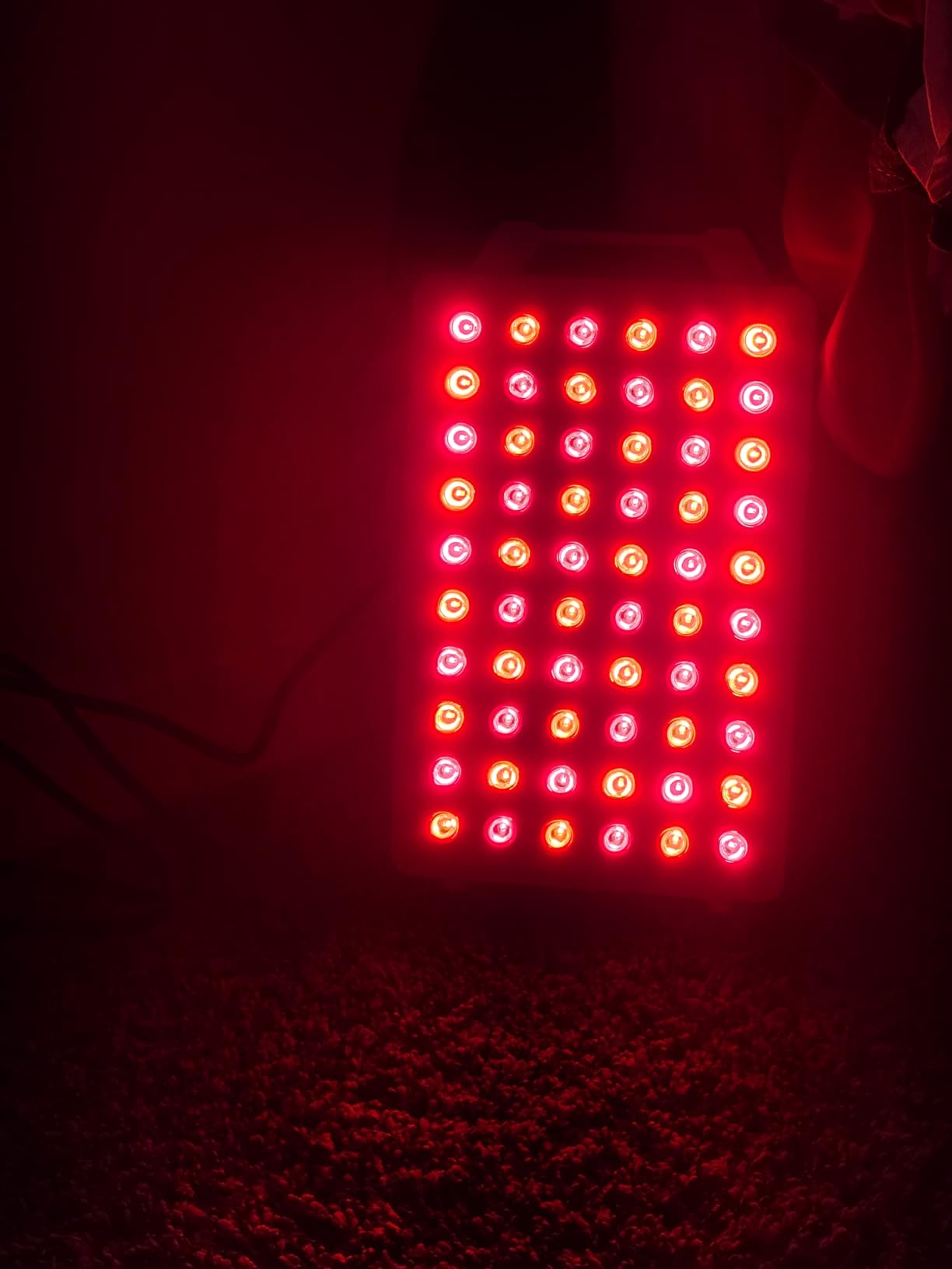 BONTANNY Red Light Therapy, 630/660/810/830/850nm 5 Wavelengths Red Near Infrared Light Device with 60 Dual Chip Clinical Grade LEDs, Remote Control, Timer for Face, Body, Pain Relief, BO-300 (White) customer photo 2
