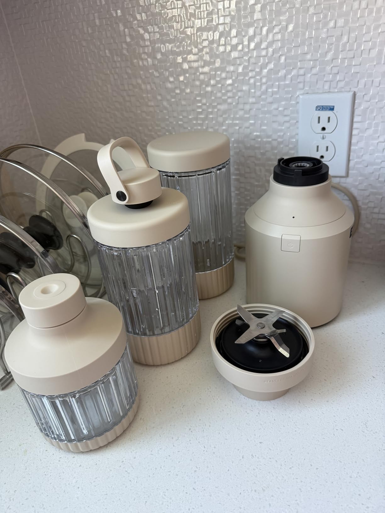 Beast Mega 1200 Plus | Premium Countertop Blender | Smoothies, Shakes, Sauces, Dips, Soups | Blends Ice and Frozen Fruit | XL Vessel | With Extra Vessels, Straw System | 1200W | (Sage, 120V) customer photo 1