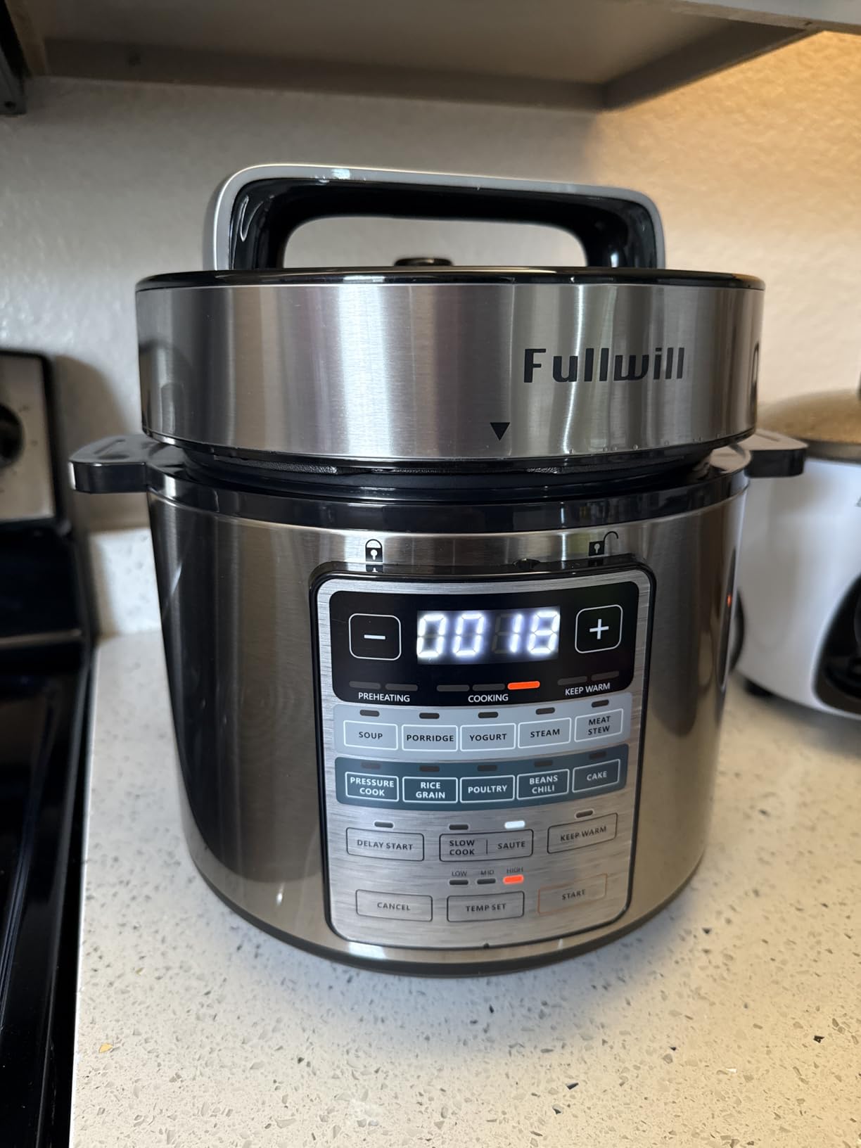 Fullwill Electric Pressure Cooker 6QT Dual Pots, 12 in 1 Multi-Function Cooker with 304 Stainless Steel and Ceramic Pots, Pressure Cook, Soup, Porridge, Yogurt, Meat Stew, Rice, Poultry, Beans and More customer photo 2