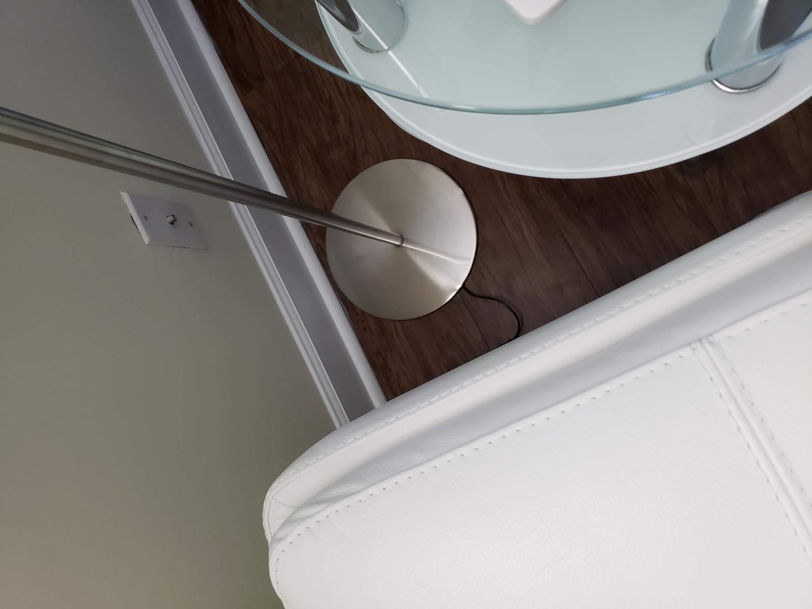 Daylight Slimline 4 LED Floor Lamp - 6,000K Daylight, 3,200 Lux, 4 Brightness Levels, USB-C Charging Port, Anti-Glare Diffuser, Flexible Height Adjustment - Brushed Steel customer photo 1