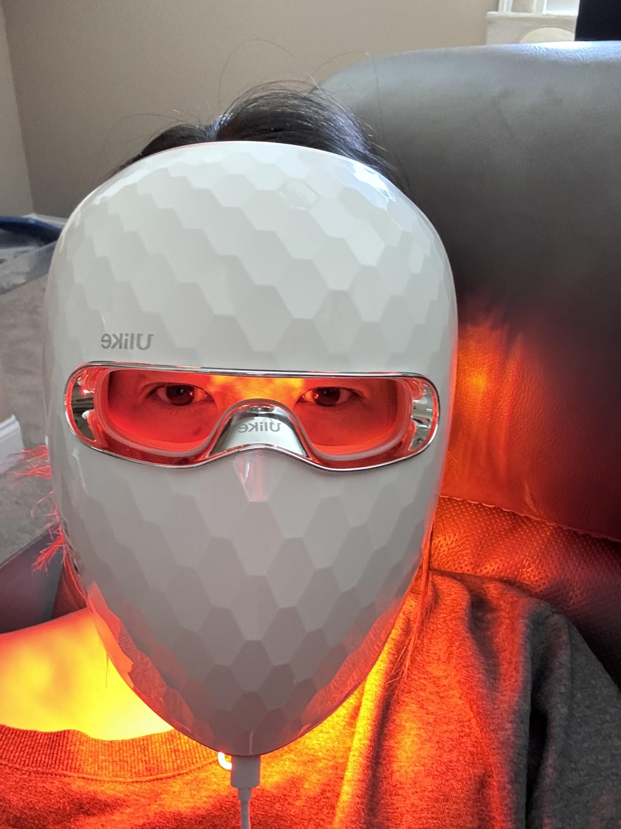Ulike ReGlow LED Face Mask, Red Light Therapy for Face, Red, Blue, Yellow & Infrared Light Therapy for Acne & Anti-Ageing, Cordless, Remote Control customer photo 1
