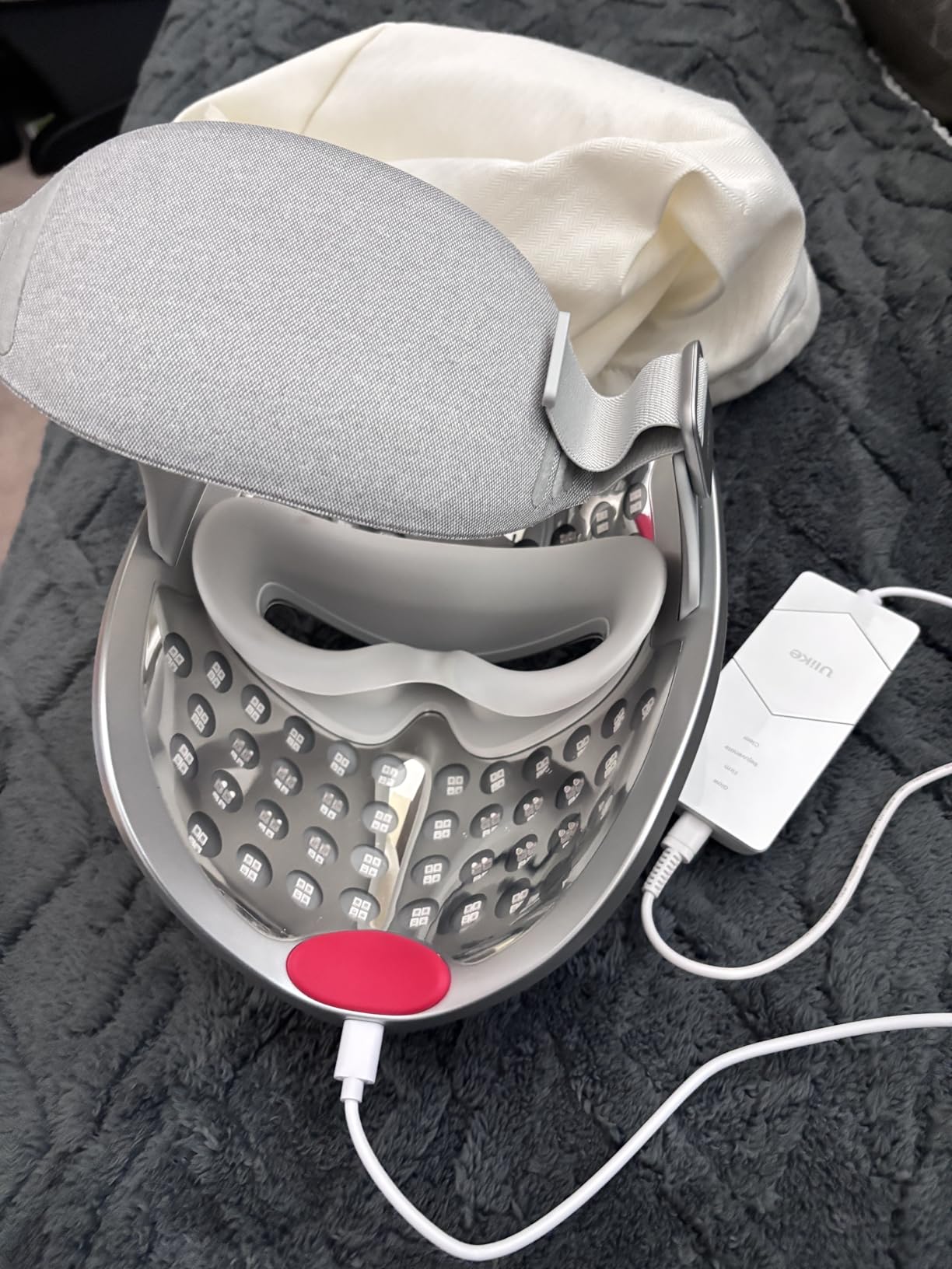 Ulike ReGlow LED Face Mask, Red Light Therapy for Face, Red, Blue, Yellow & Infrared Light Therapy for Acne & Anti-Ageing, Cordless, Remote Control customer photo 2
