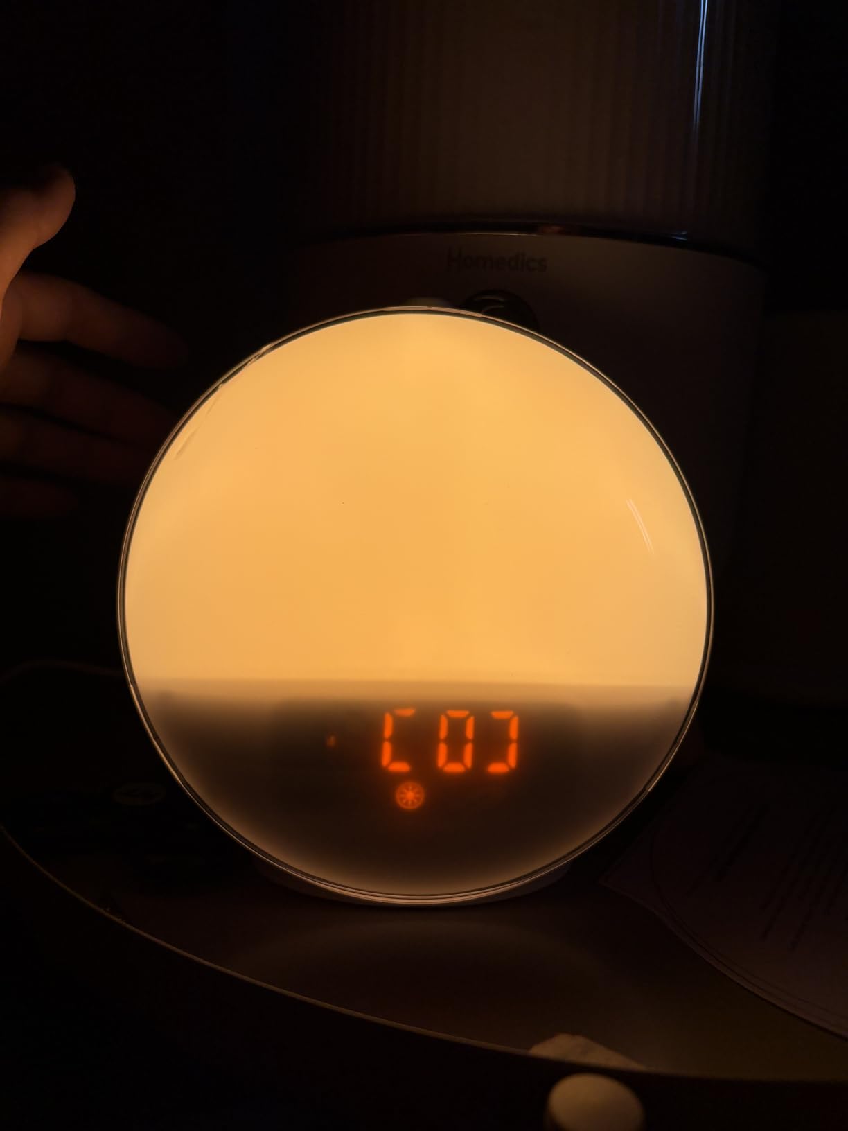 Sunrise Alarm Clock for Heavy Sleepers, Wake Up Light with Sunrise/Sunset Simulation, Dual Alarms & Natural Sounds, Snooze & Sleep Aid, FM Radio, 7 Colors Night Light for Bedroom, Ideal for Gift customer photo 2