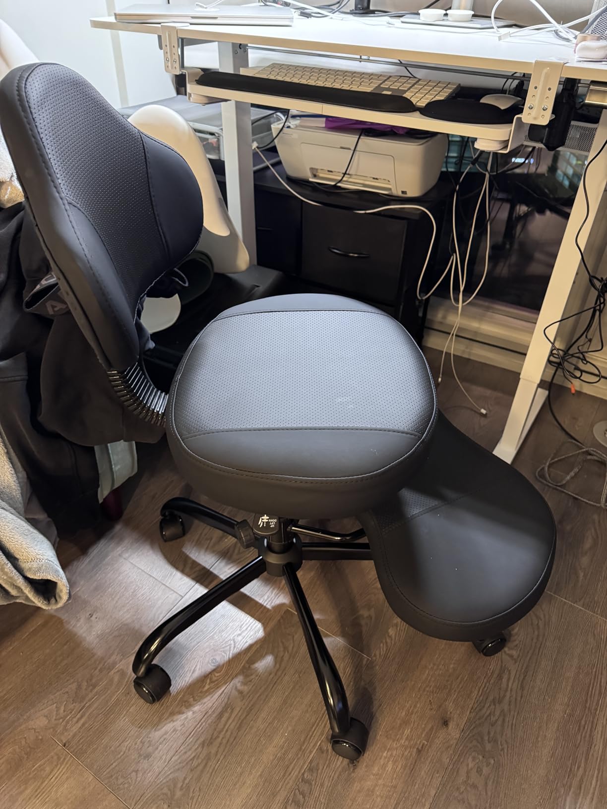 AtHope Cross Legged Office Chair, Criss Cross Desk Chair ADHD Meditation Kneeling Yoga Seat with Adjustable Height, Lumbar Support, Wider Footrest and Wheels (Black) customer photo 2
