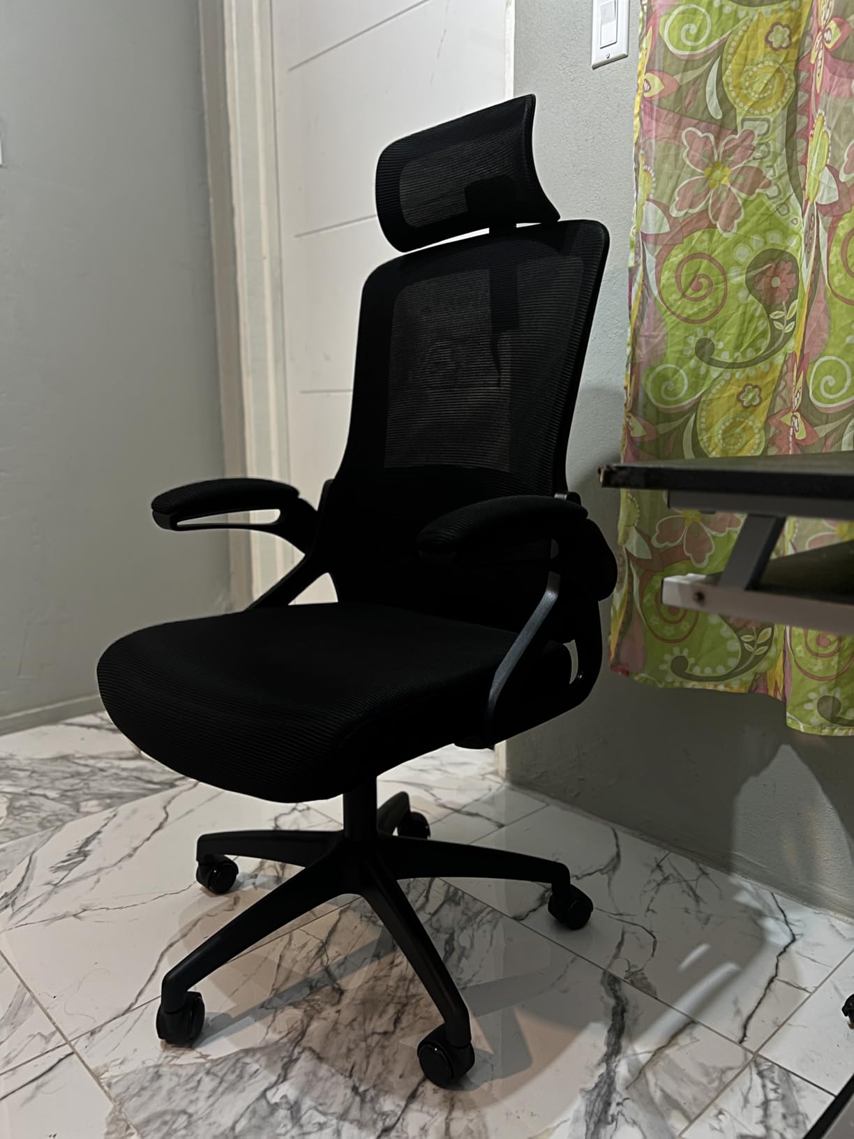 Fizzin Ergonomic Office Chair, 400 LBS Computer Chairs with Adjustable Lumbar Support, Breathable Mesh Desk Chair Ergonomic with Thickened Cushion, Comfy Home Office Desk Chair (Black) customer photo 2
