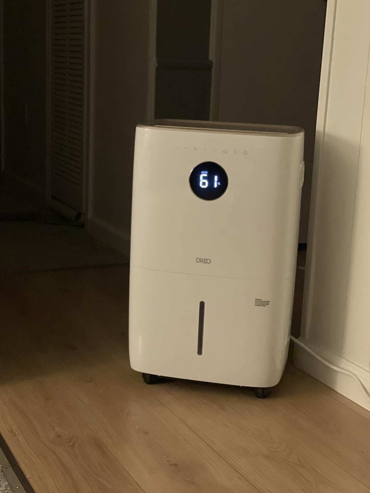 DREO 110-Pint Smart Dehumidifier for Basement, 4500 Ft2 for Large Room, 2 Gallon Water Tank, Auto/Comfort/Constant Mode Dehumidifiers for Home, Bedroom, Bathroom, with Drain Hose, White, 711S customer photo 1