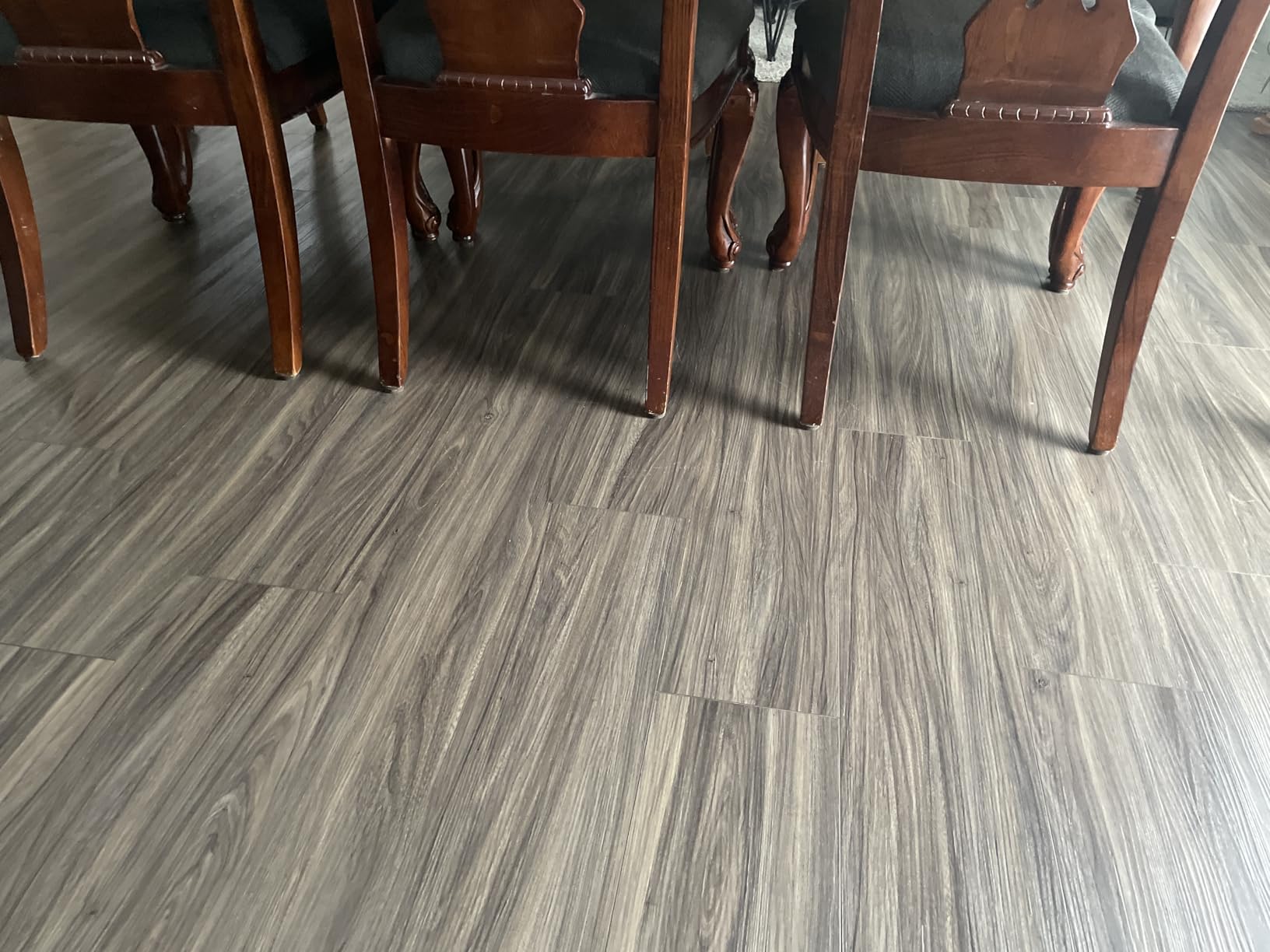 Tikom Robot Vacuum and Mop Combo, 6000Pa Automatic Robotic Vacuum Cleaner, Smart Mapping, 150 Min Max, Ideal for Pet Hair, Hard Floors, Carpets (L8000 Pro) customer photo 1