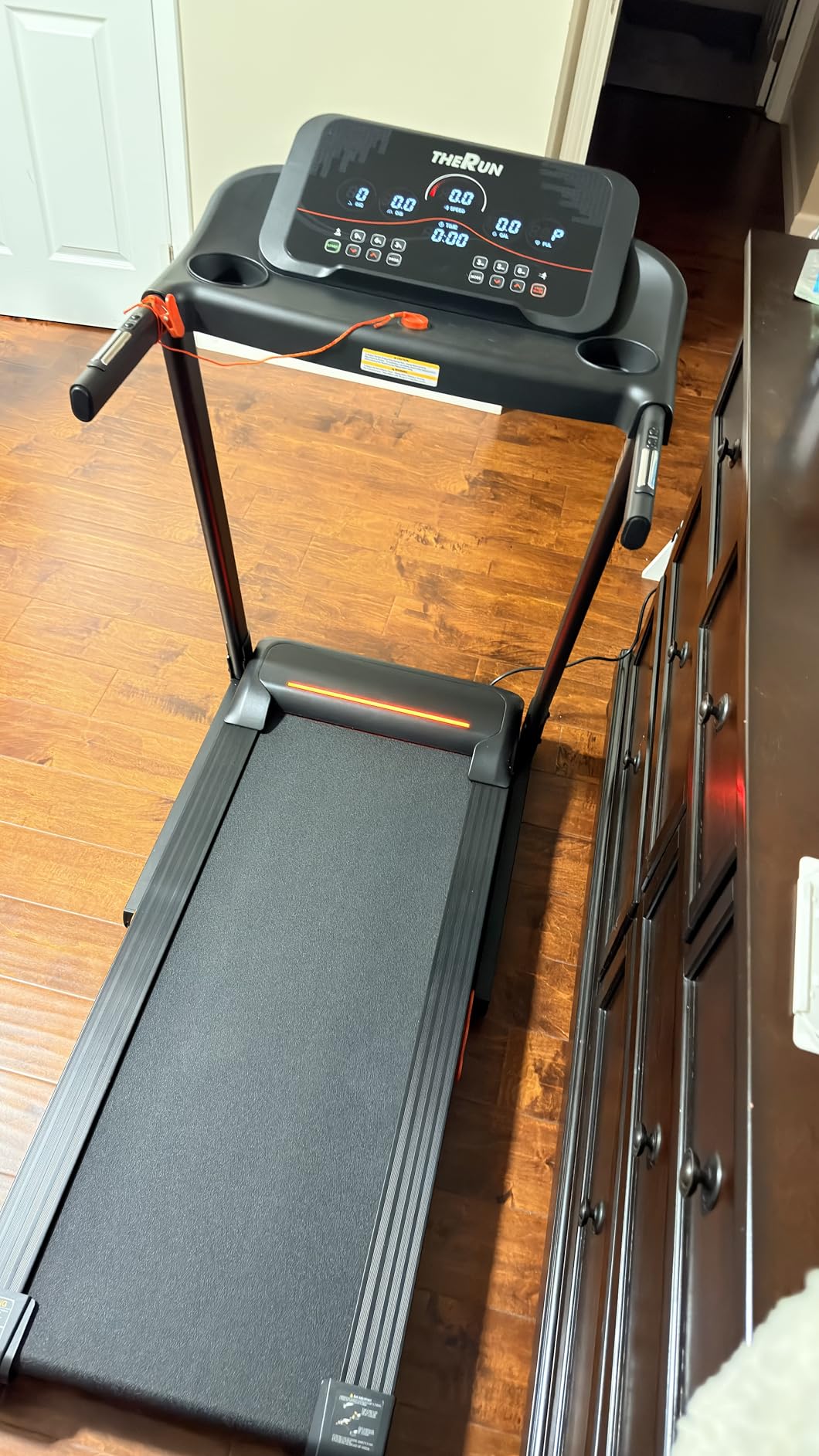 THERUN Treadmill with Incline, Incline Treadmill, Brushless Motorized Treadmills for Quiet Running customer photo 2