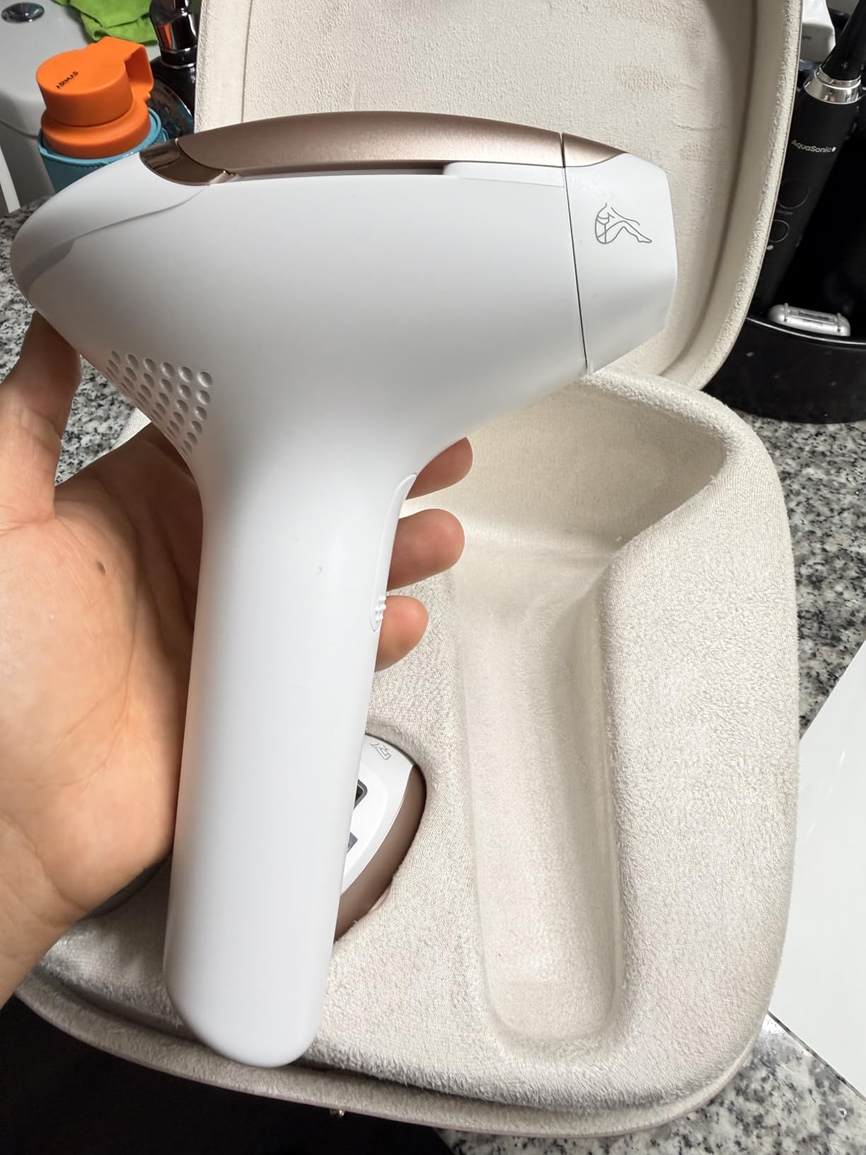 Philips Lumea 9000 Series IPL Hair Removal - SenseIQ, 4 Attachments customer photo 1