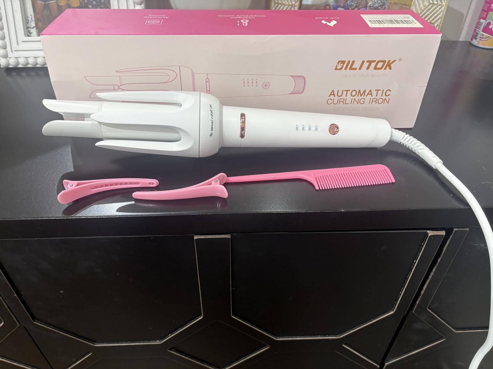 Auto Hair Curler, Automatic Curling Iron with 4 Temperature & 3 Timer, Automatic Shut-Off, Anti scald, Anti-Tangle Rotating Curling Wand for Hair Styling, White customer photo 2