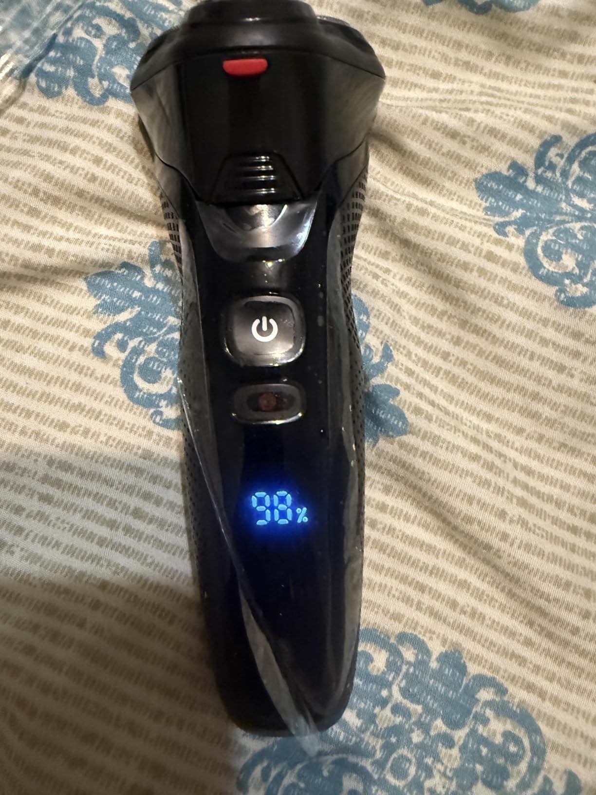 Norelco Philips Beard Trimmer 5000 Series, 100% Waterproof Beard Styler, Precision Dial with 40 Lock-in Trimming Settings, Self-Sharpening Metal Blades & Beard Hair Mess Collector, BT5775/40 customer photo 2