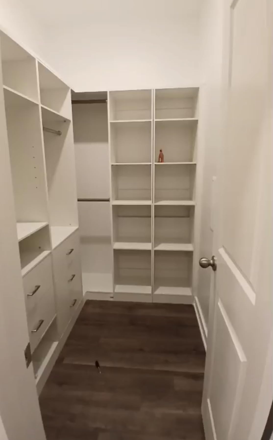 Besiost Corner Closet System with 6 Drawers, Closet Organizer System with 14 Shelves & 4 Hanging Rods, 87.2