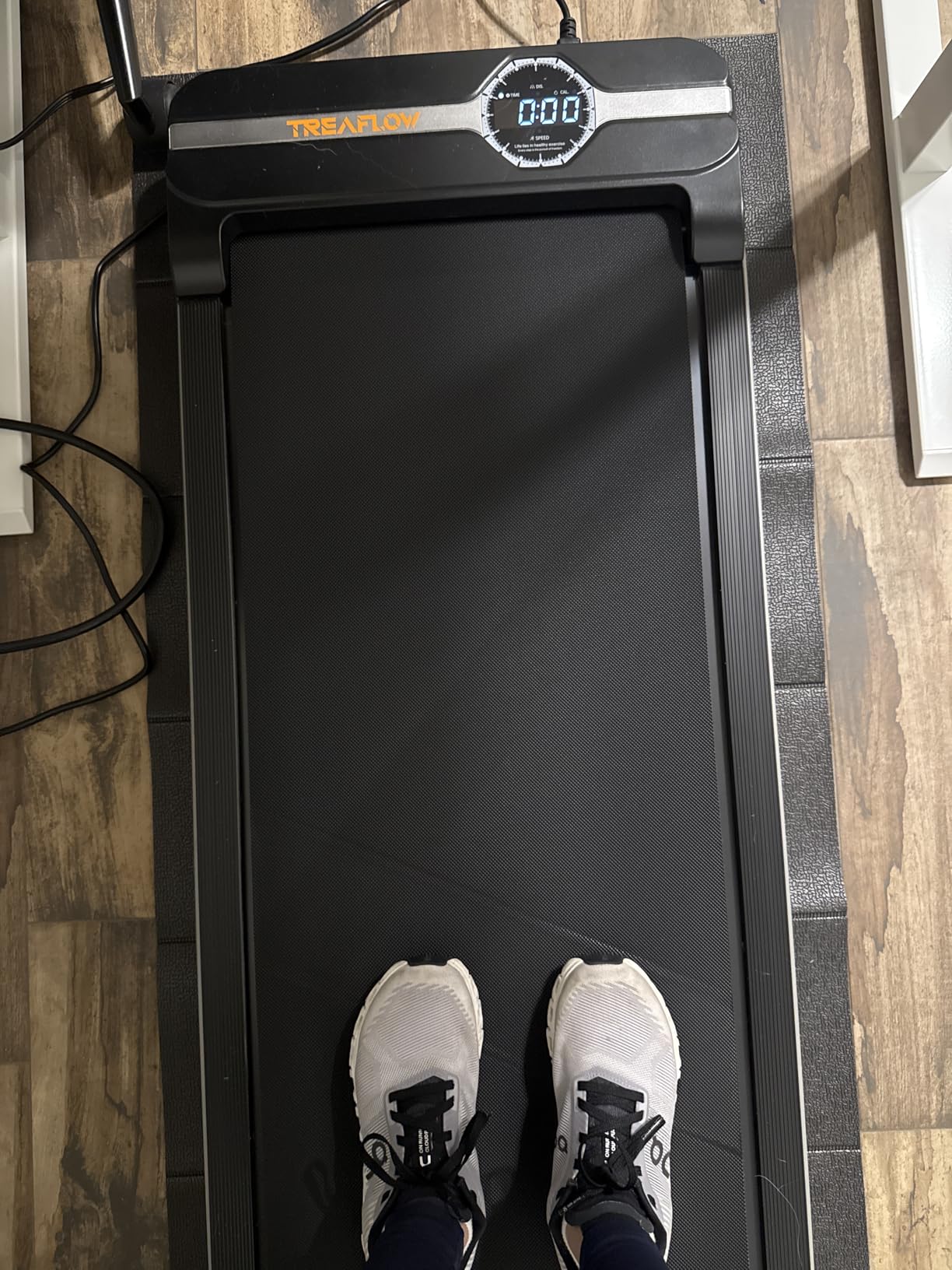 TREAFLOW Walking Pad Portable Under Desk Treadmill with Incline 2.5HP for Home Office 265 lbs Capacity Remote Control LED customer photo 1